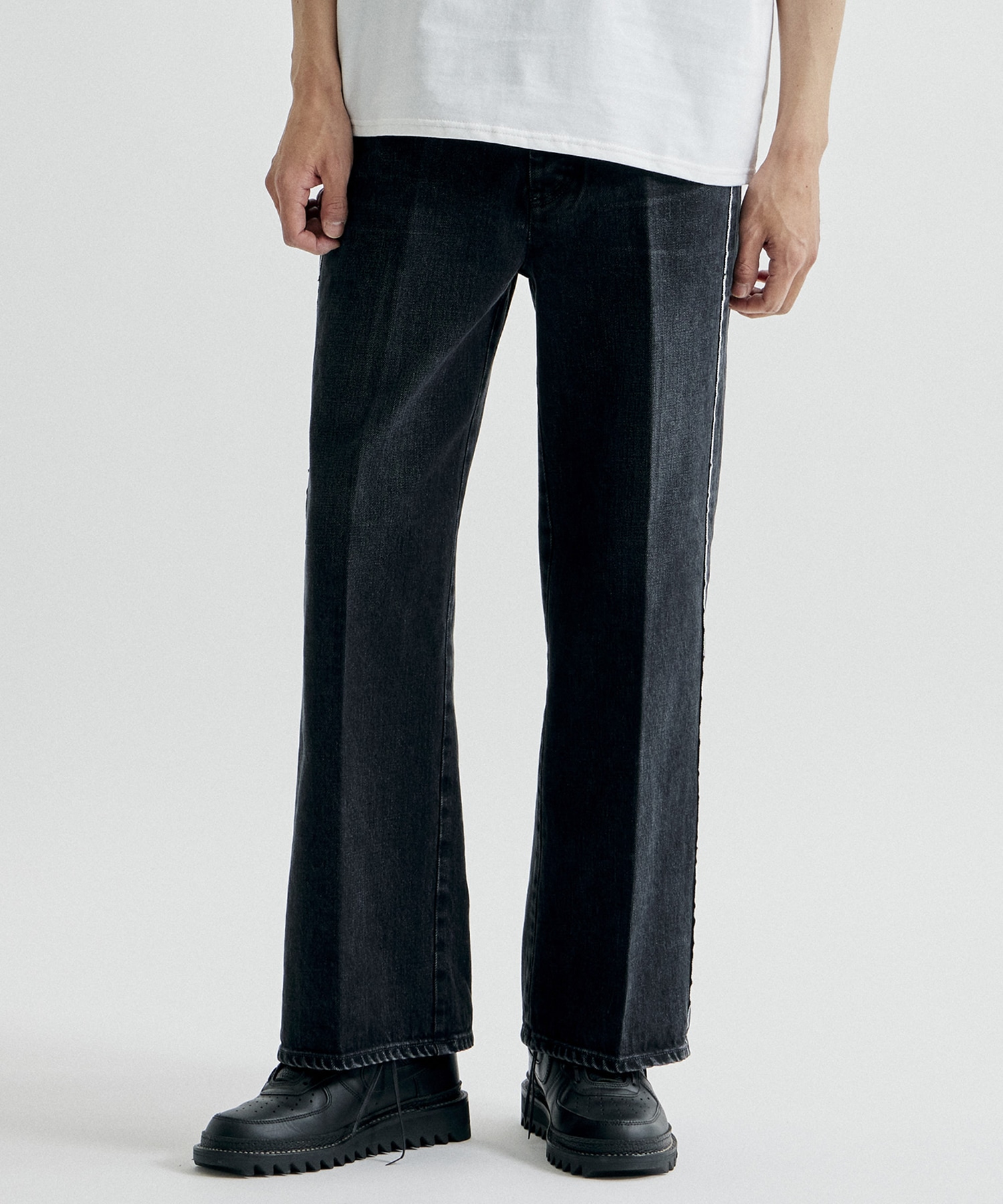THE SELVEDGE JEAN TROUSERS BLACK