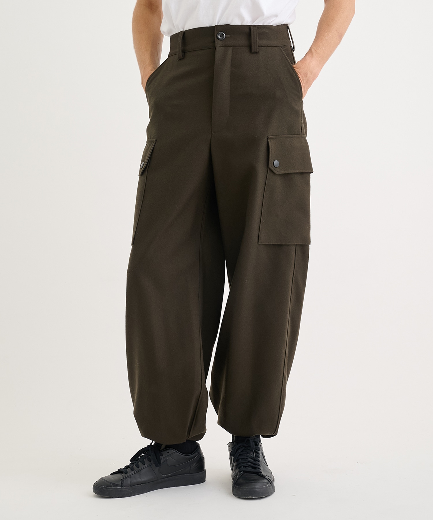 KHAKI