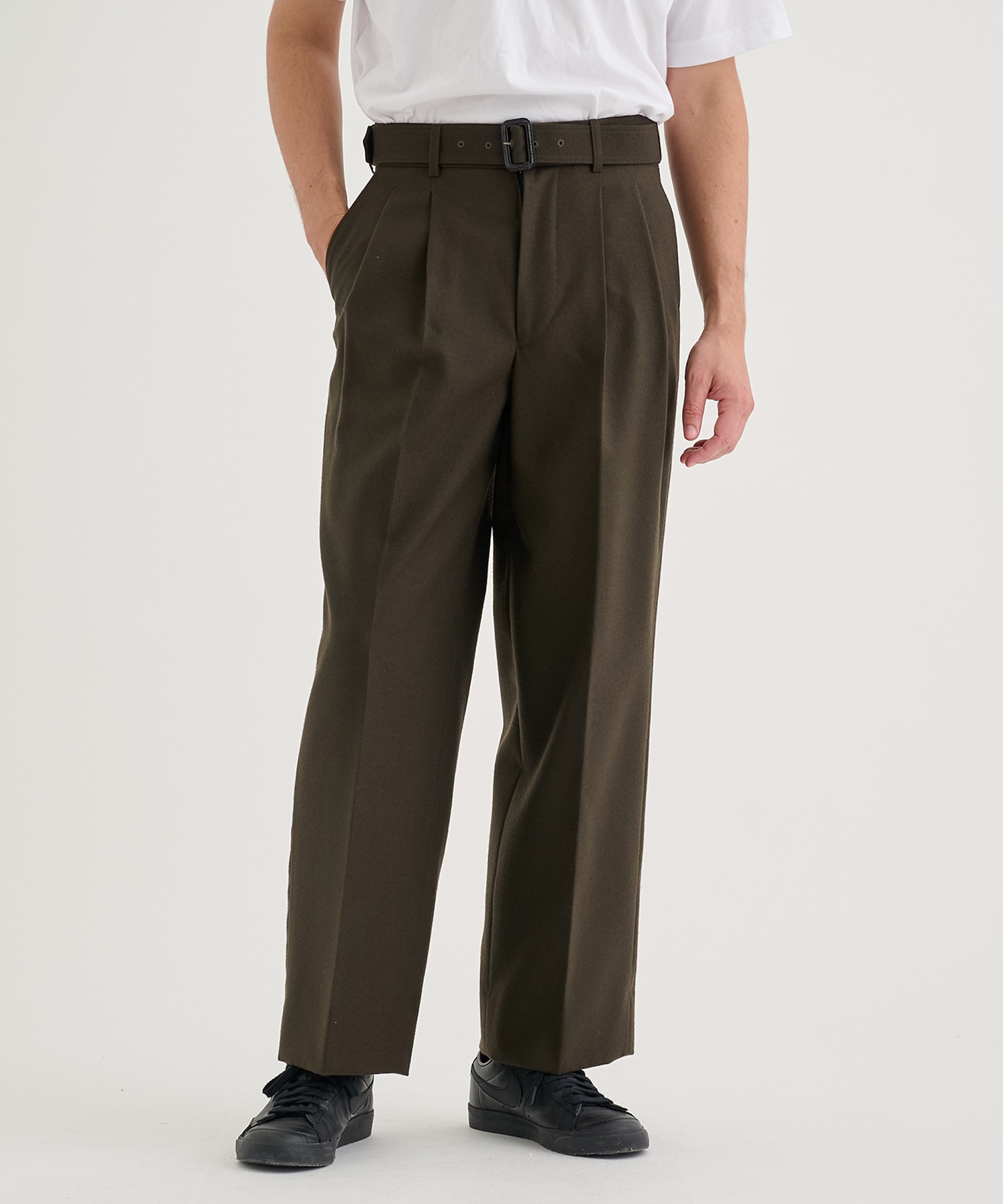 KHAKI