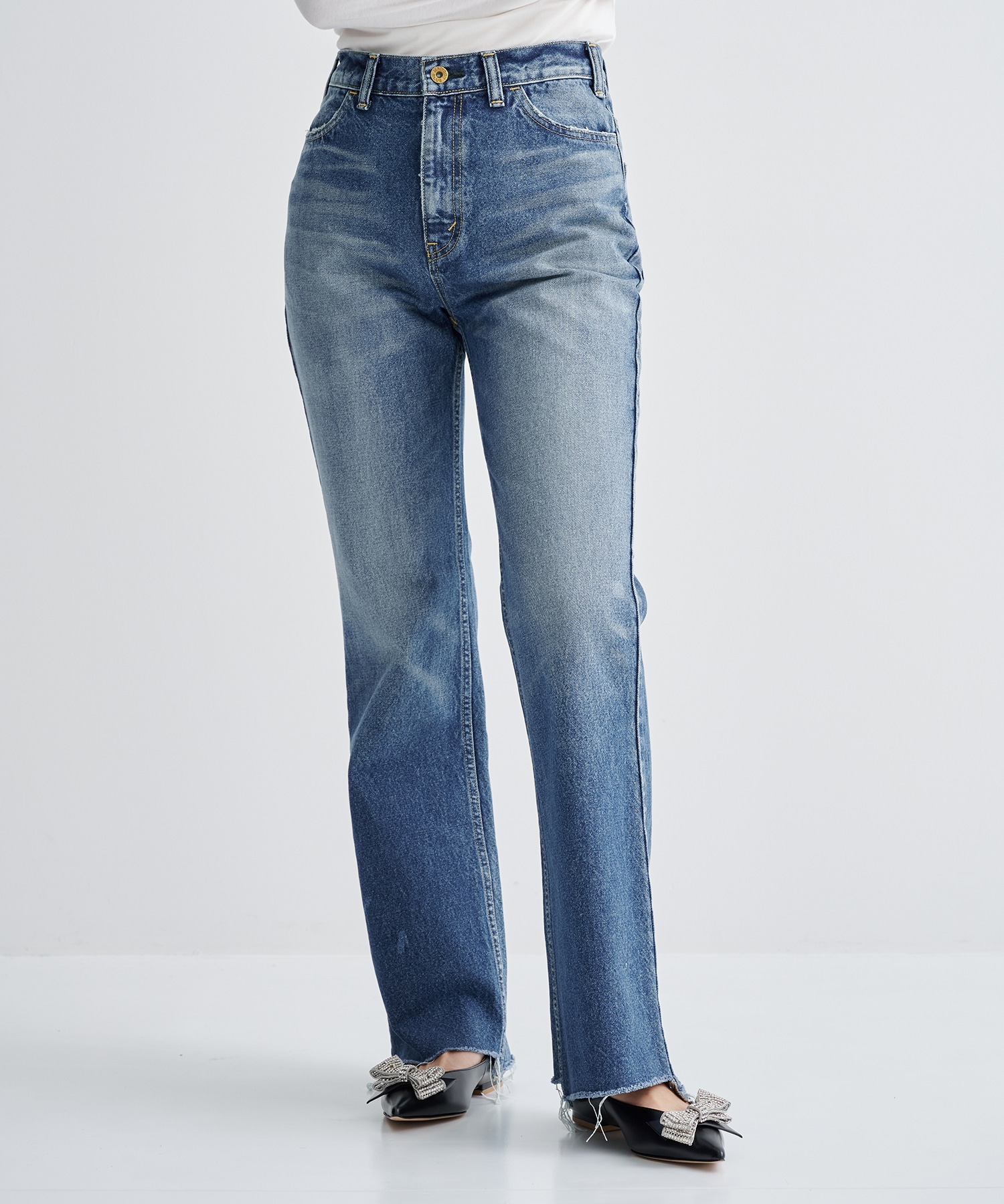 HEM CUT FLARE PT DENIM ｜ MADISONBLUE