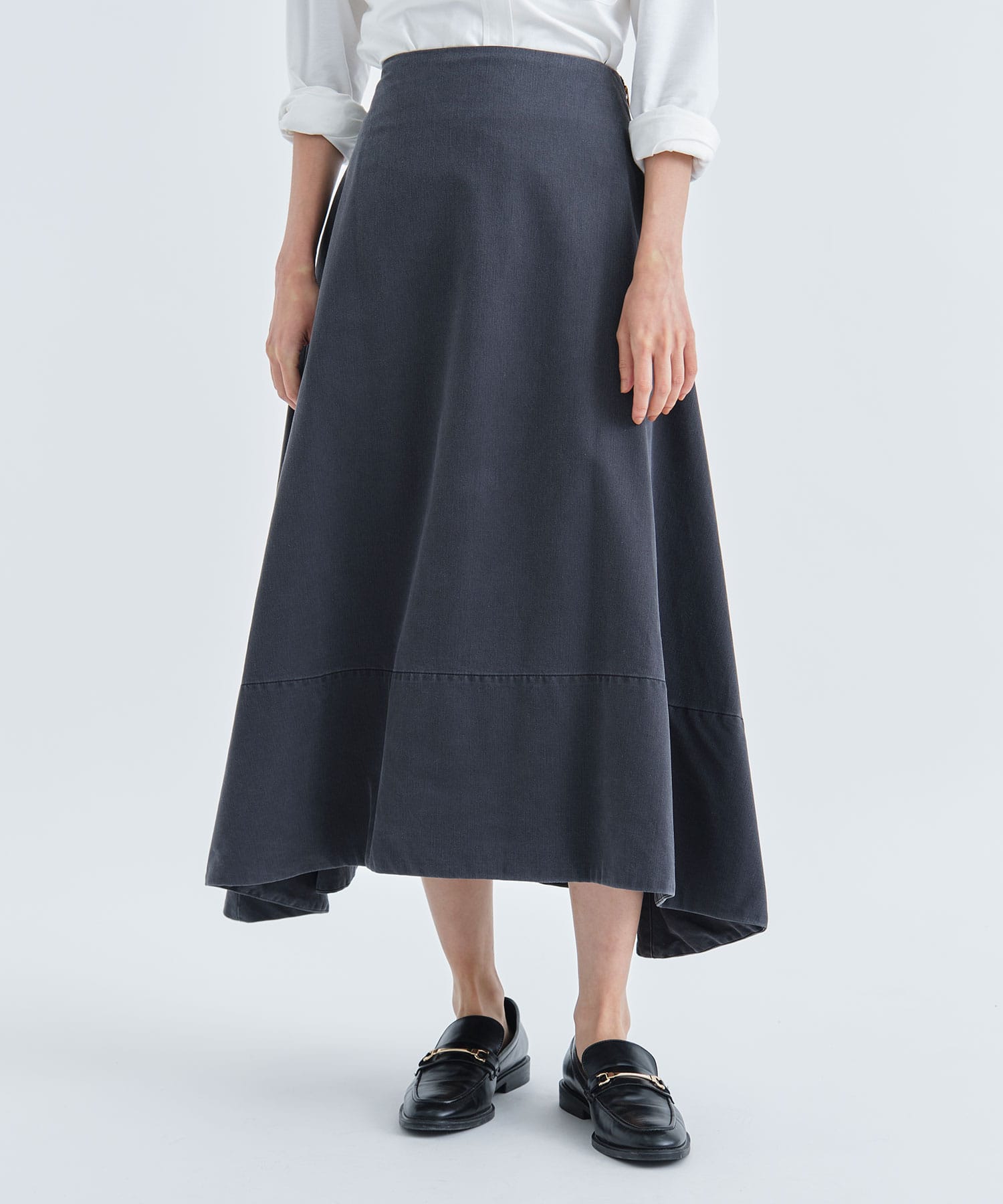 MI-MOLLET FLARE BACK SATIN SKIRT スカート-