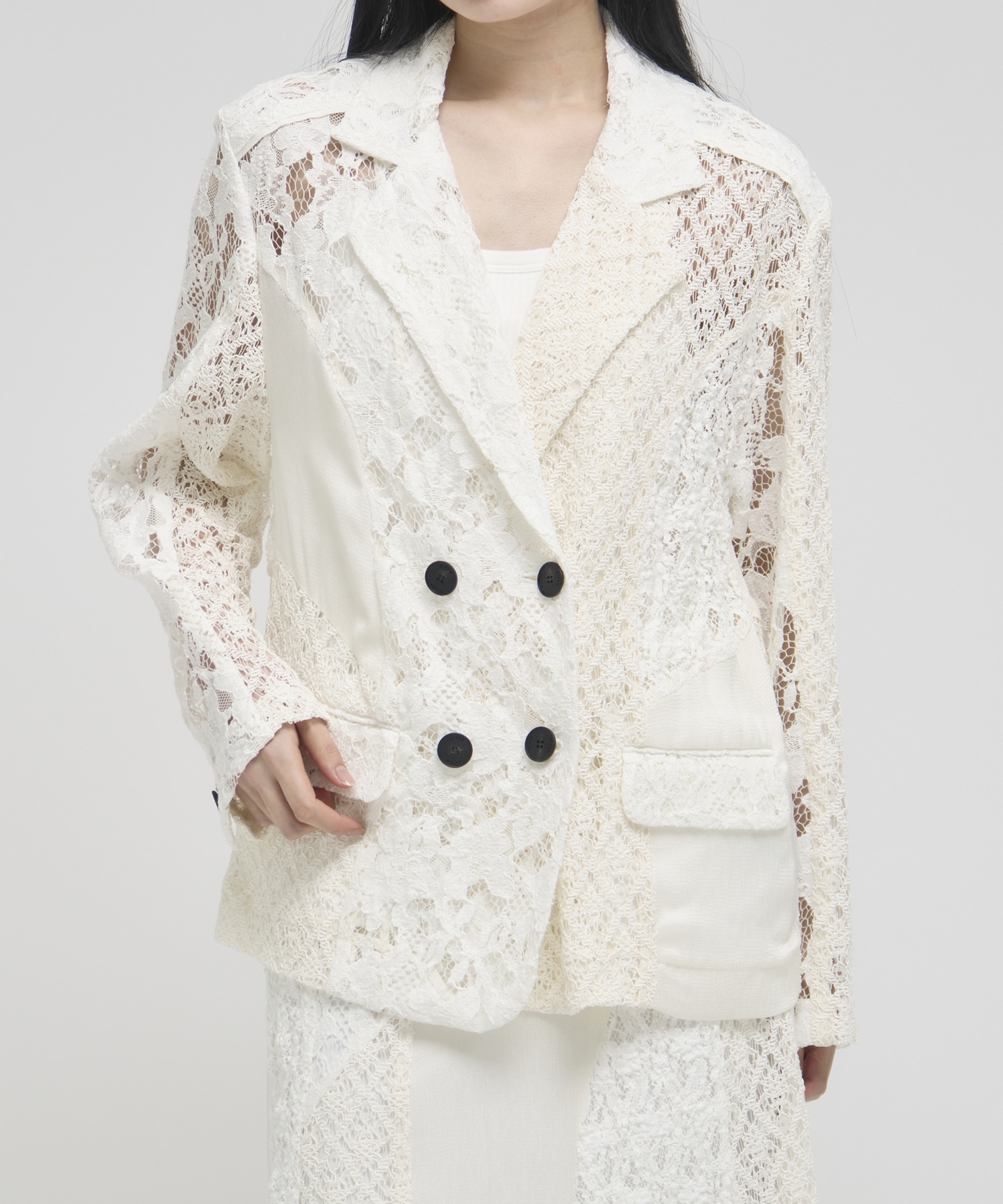 OFF WHITE