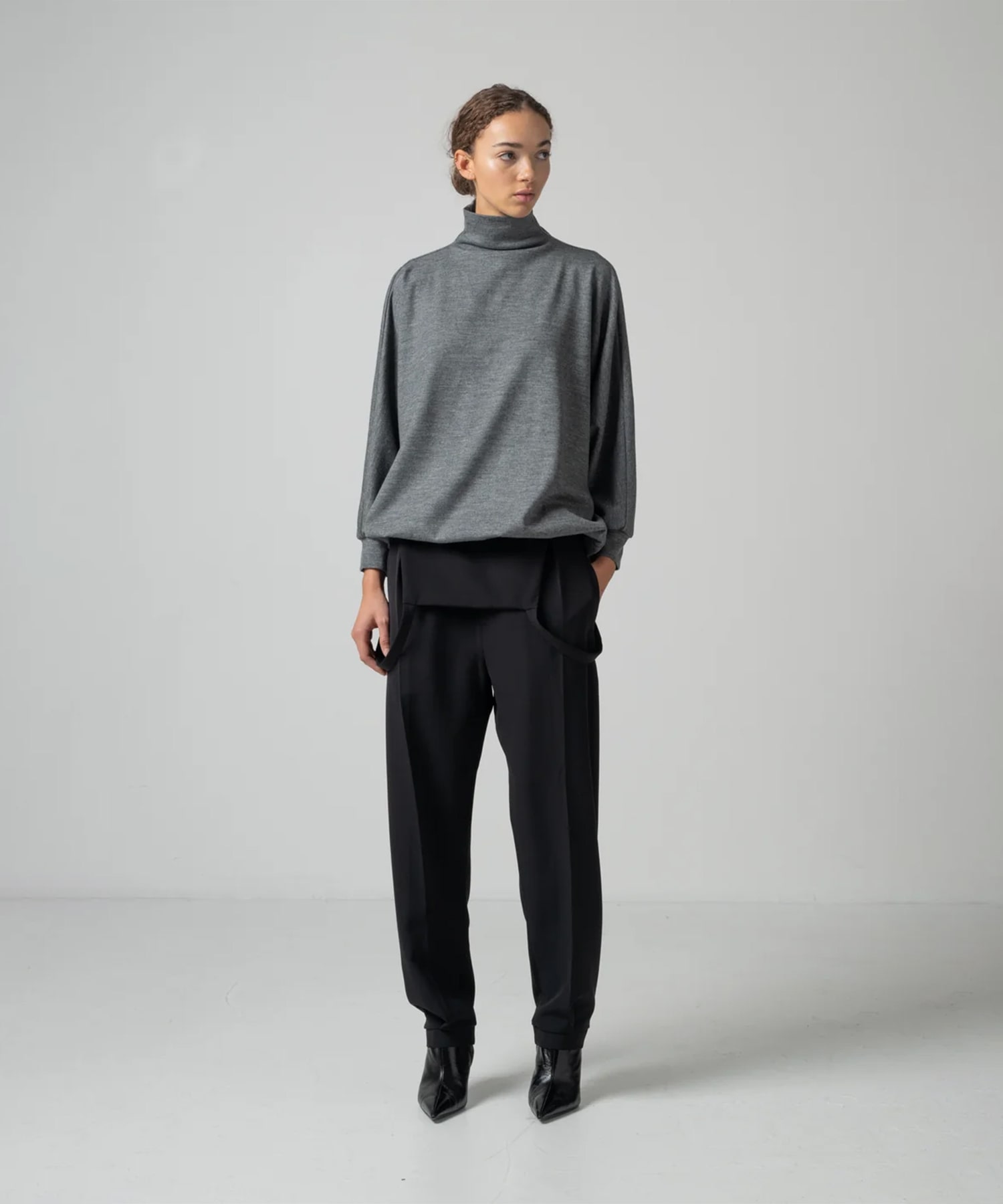 DARK GREY