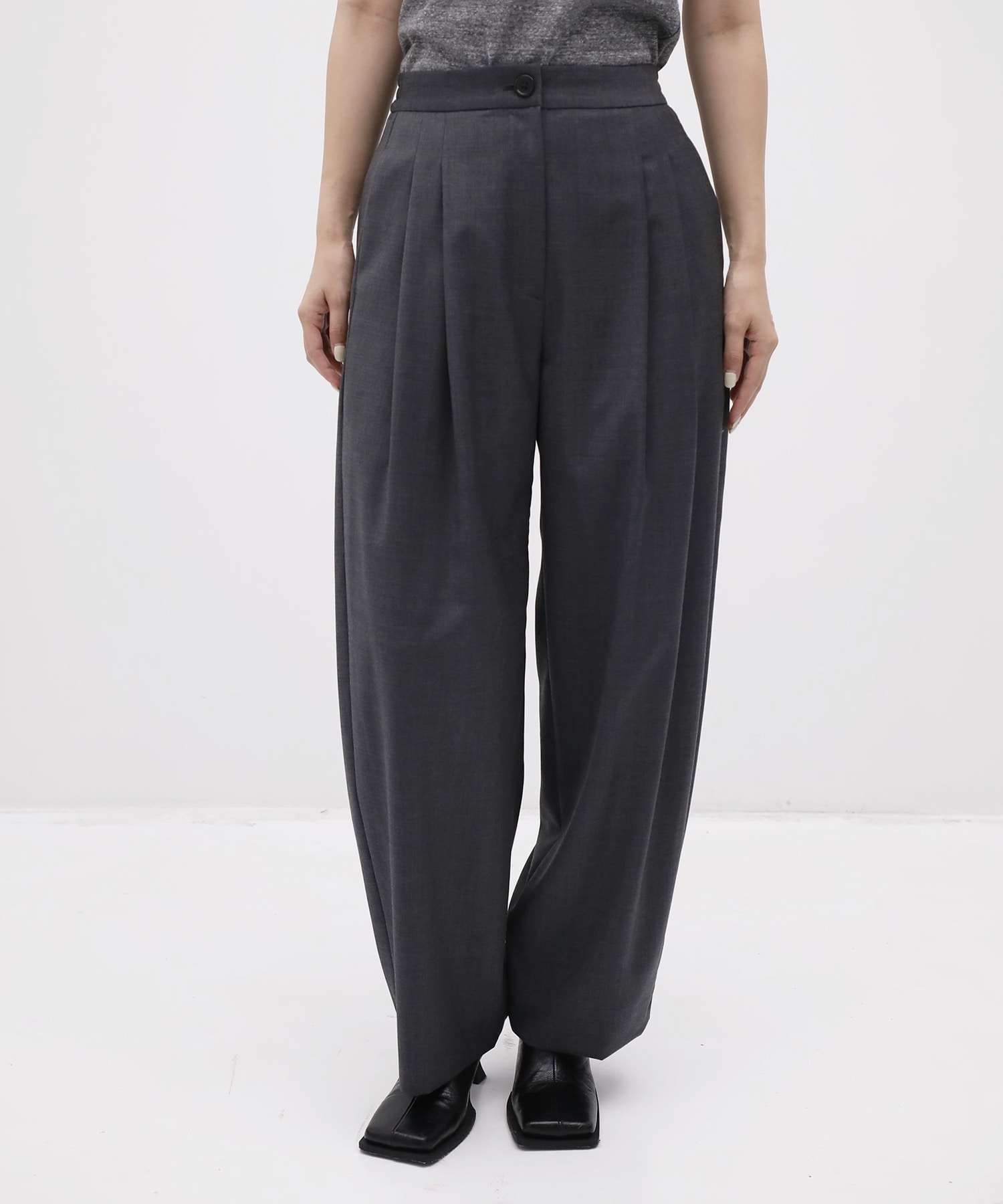 DARK GREY