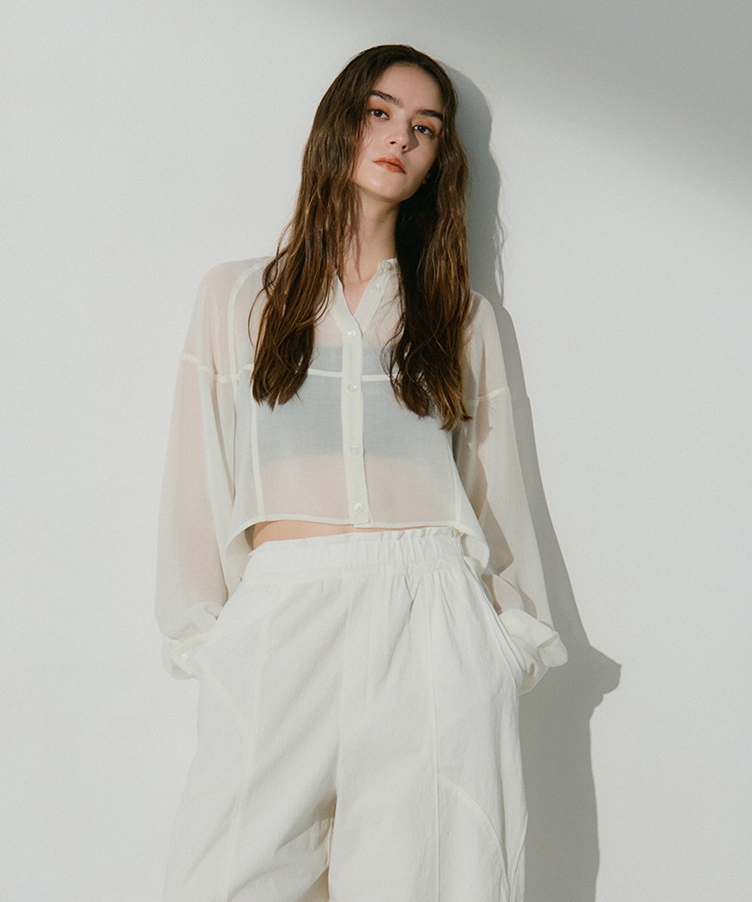 OFF WHITE