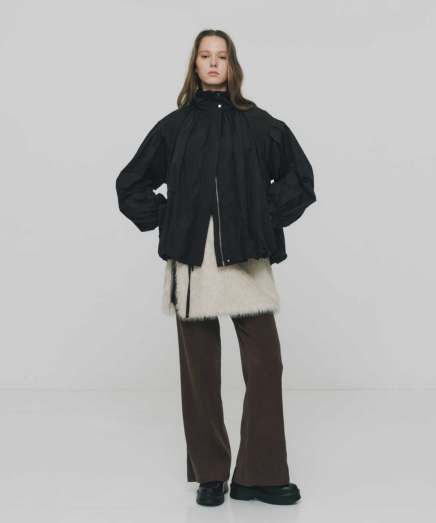 OFF WHITE