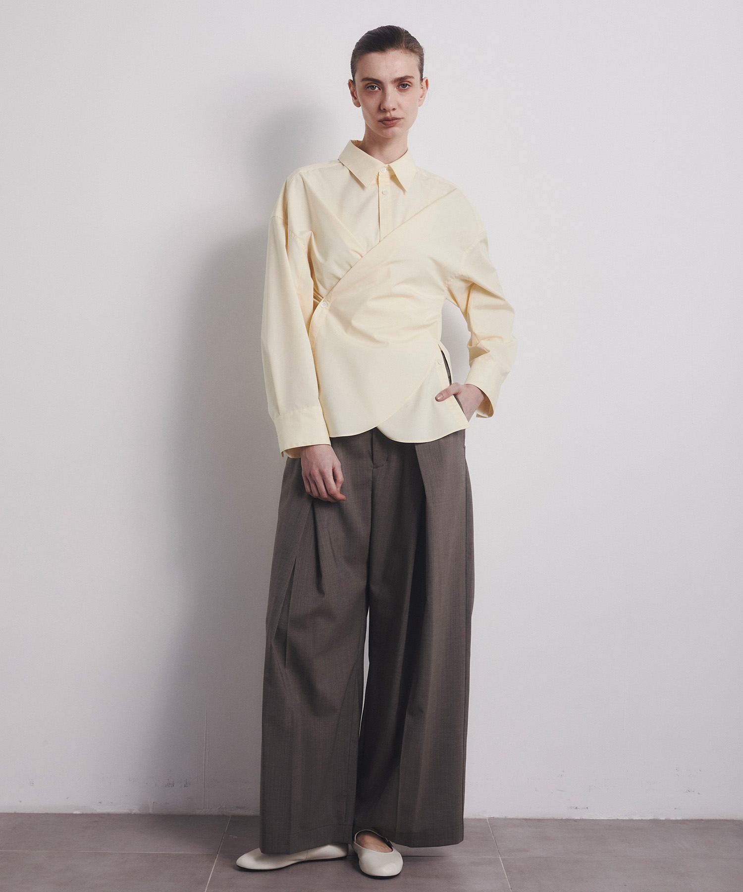 Belt Arranged Tuck Wide Pants CITY TOKYO