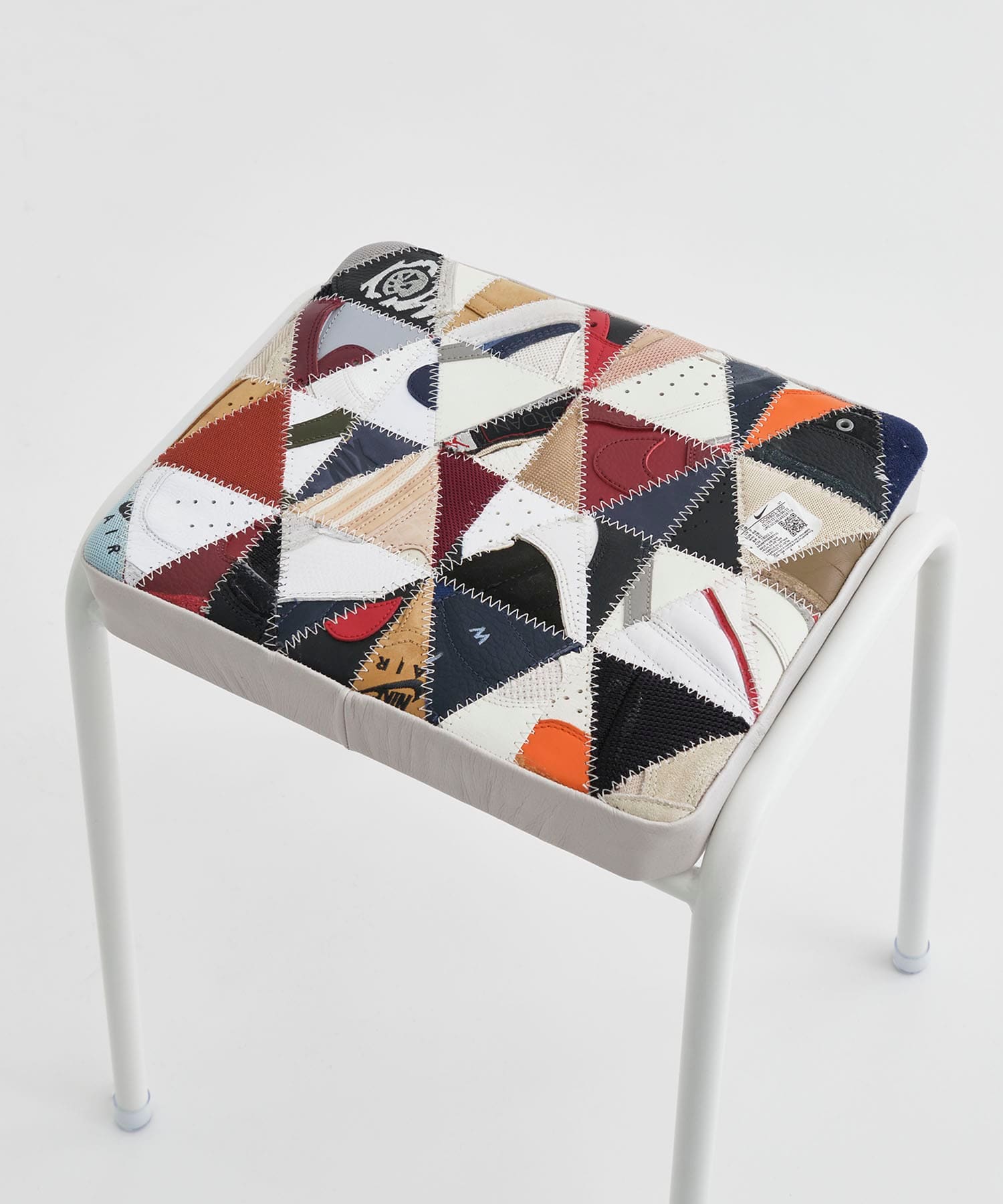 RECOUTURE PATCHWORK STOOL RECOUTURE