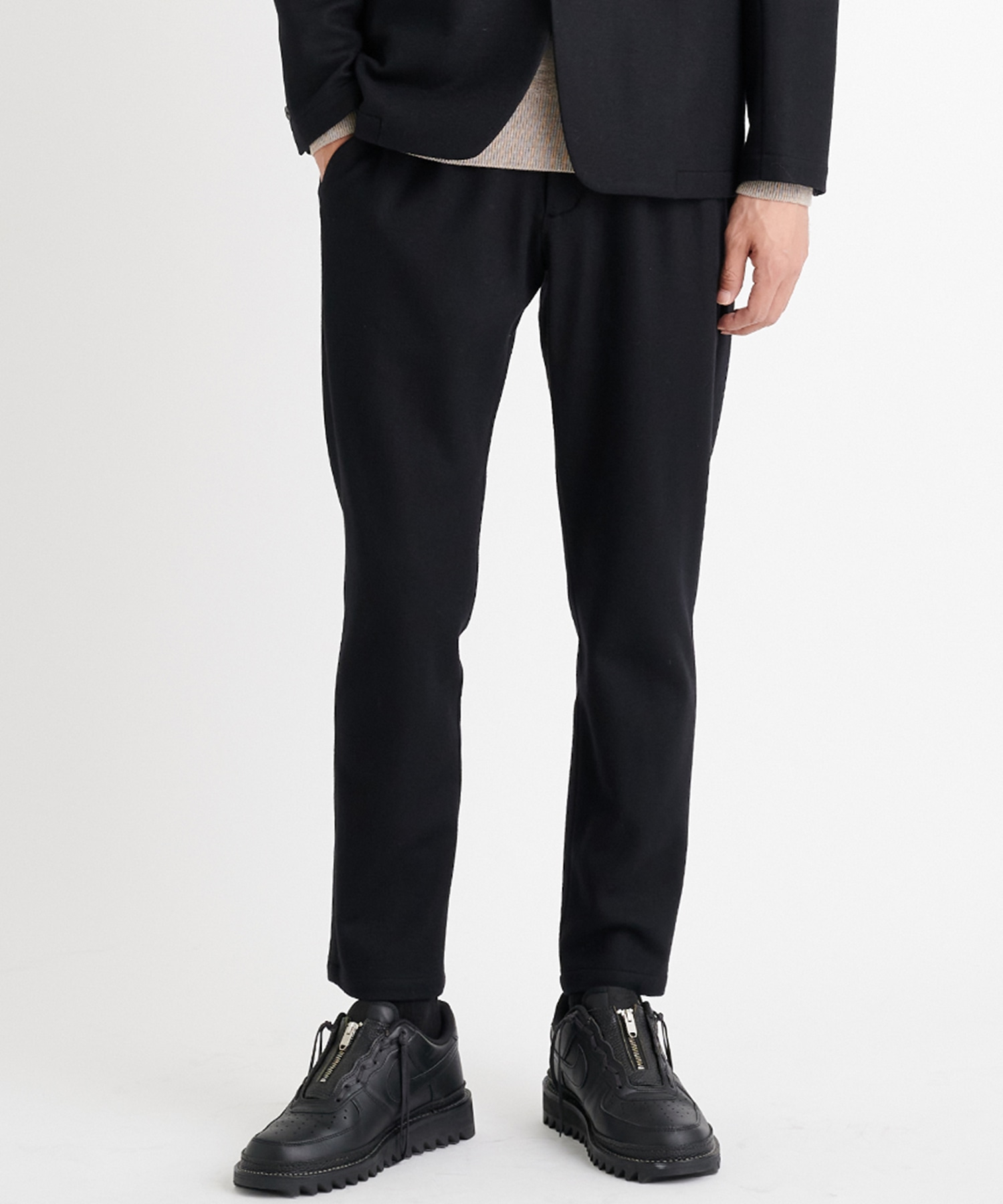 Flanne Lana Cashmere Touch Tapered Pants | THE TOKYO