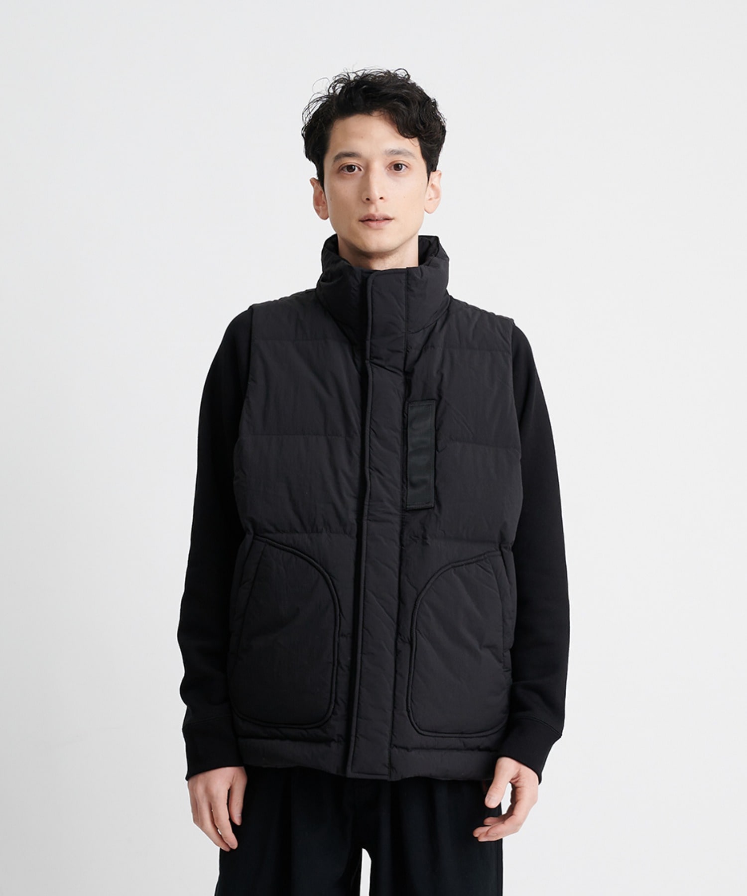 TAION DOWN VEST ｜ White Mountaineering