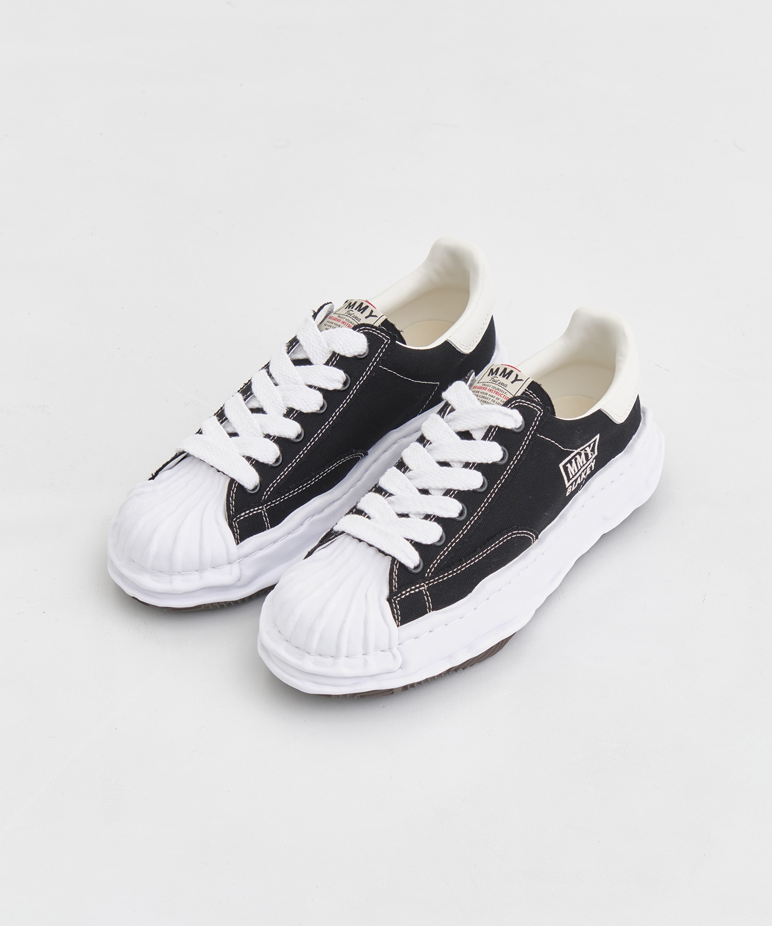 BLAKEY LOW OriginaiSsole Canvas Low-top Sneakers Maison MIHARA YASUHIRO