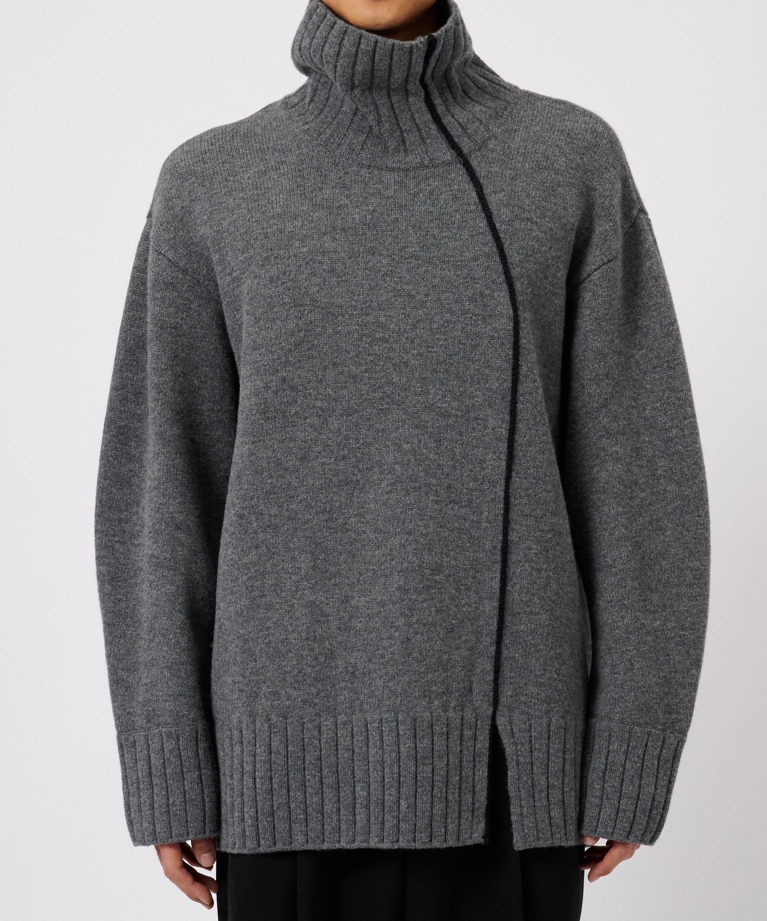 Turtle Neck Knit UJOH HOMME