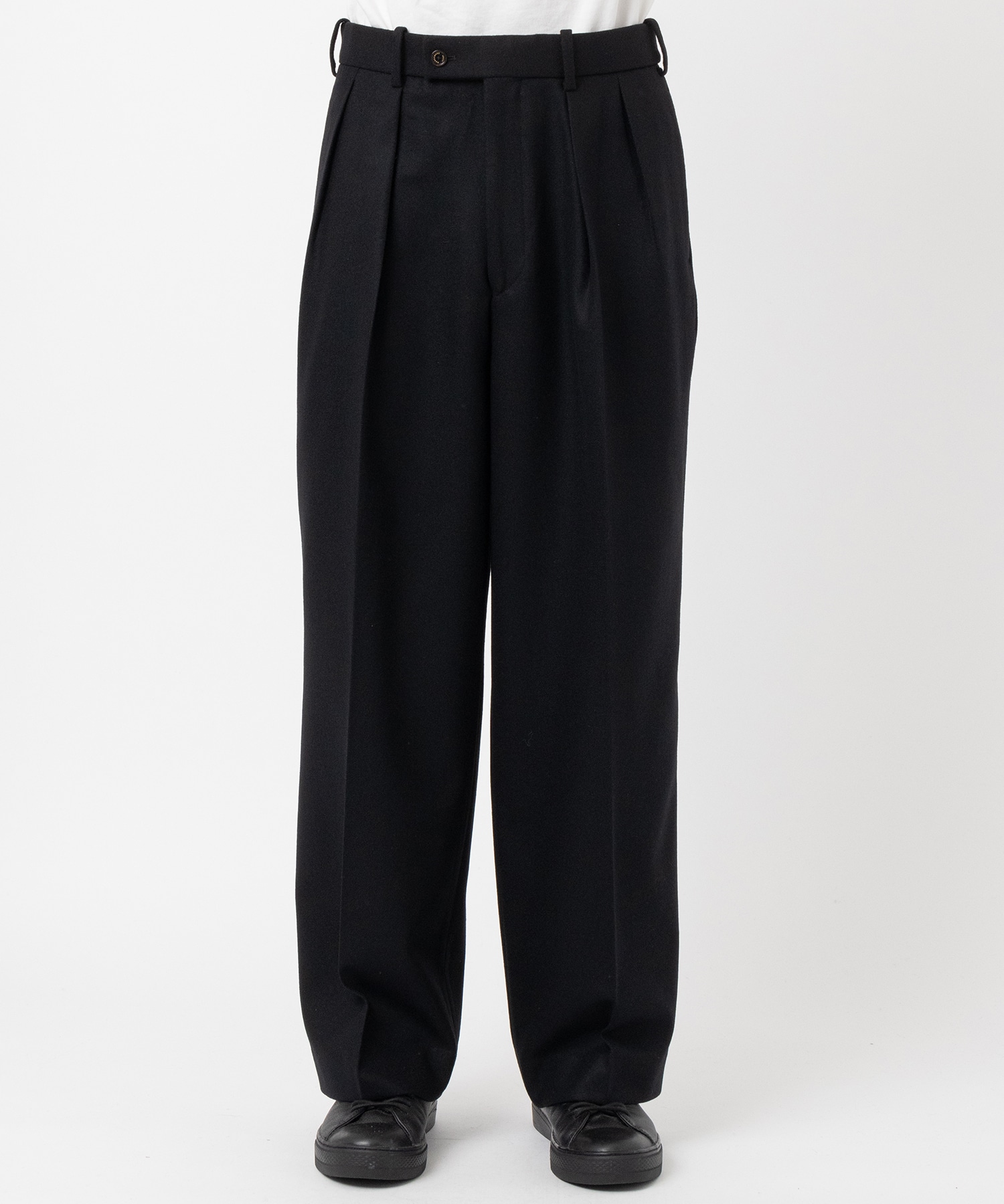 DOUBLE PLEATED TROUSERS MARKAWARE