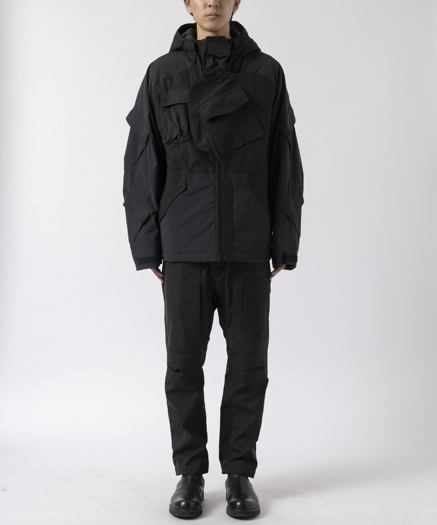 ×NEXUSVII ASYMMETRY JACKET White Mountaineering