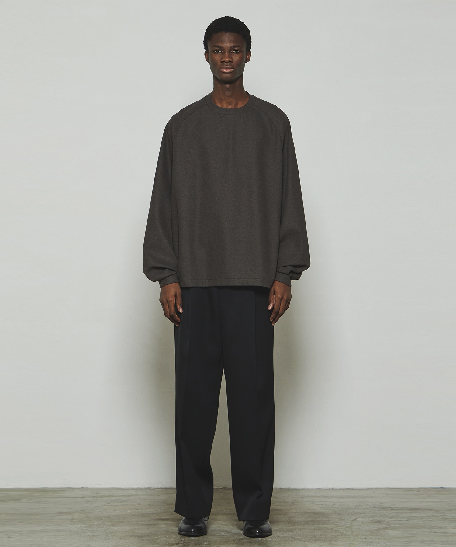 THE RAGLAN SWEAT THE RERACS