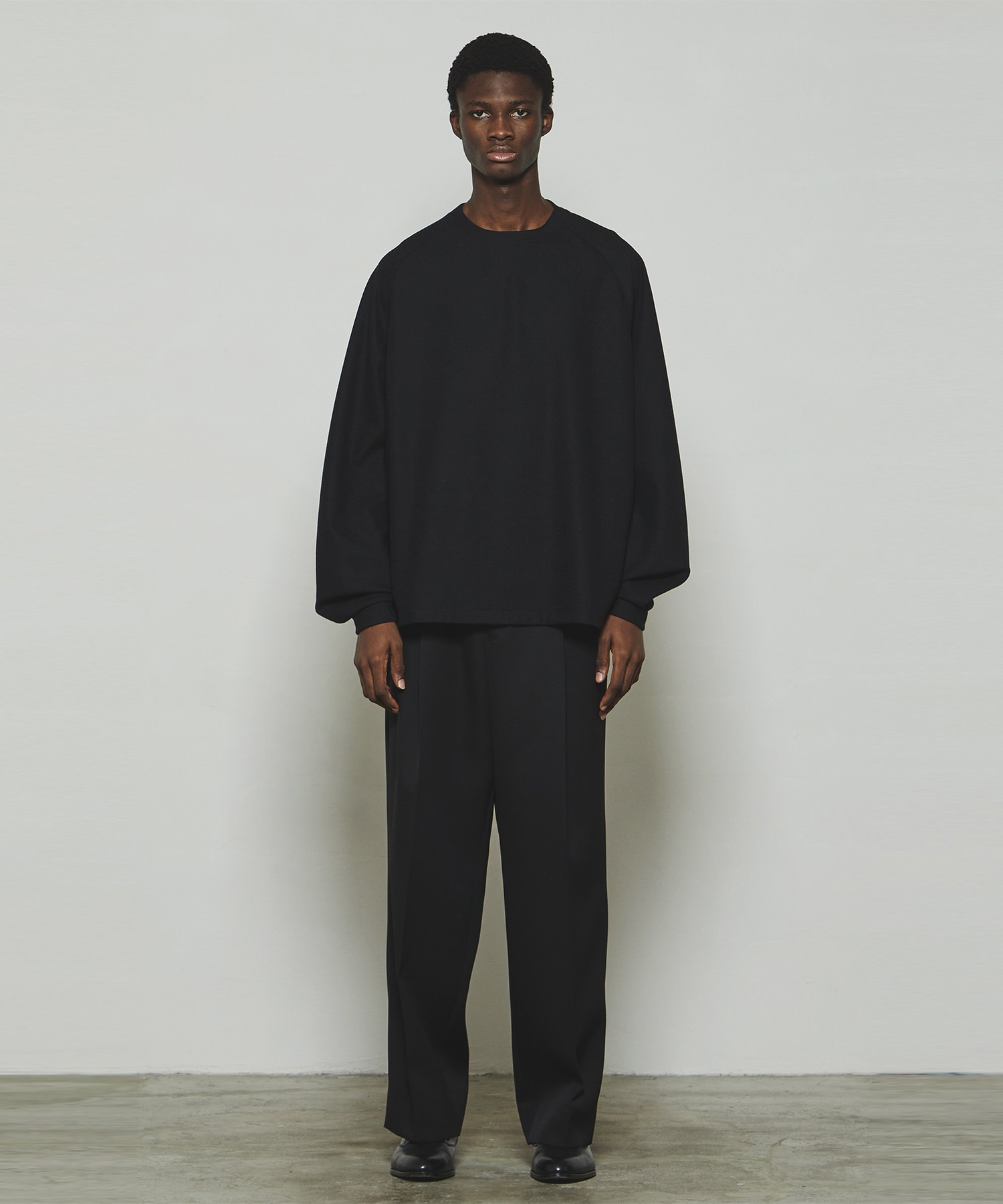 THE RAGLAN SWEAT THE RERACS