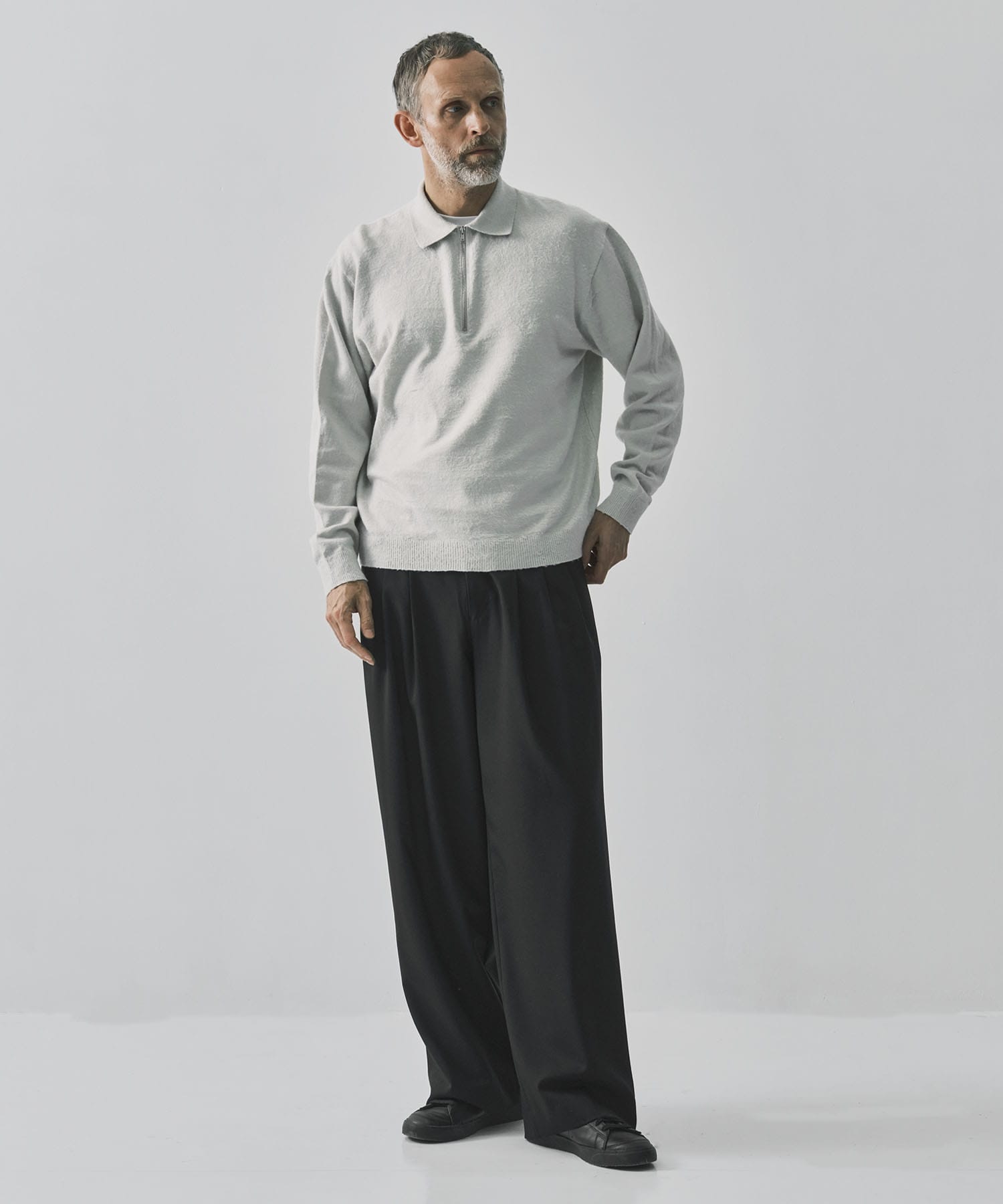TRIPLE PLEATED WIDE TROUSERS MARKAWARE