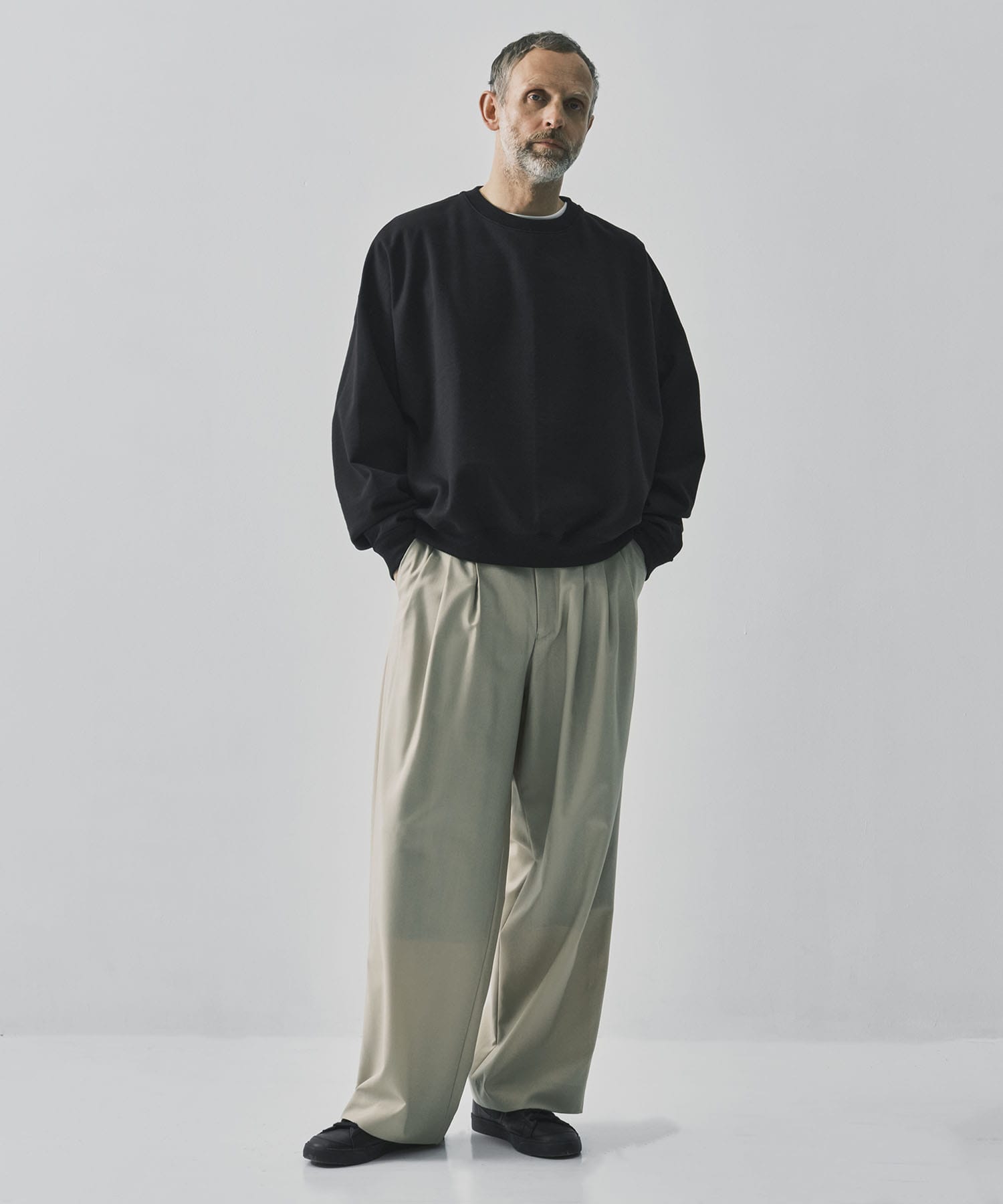 TRIPLE PLEATED WIDE TROUSERS MARKAWARE