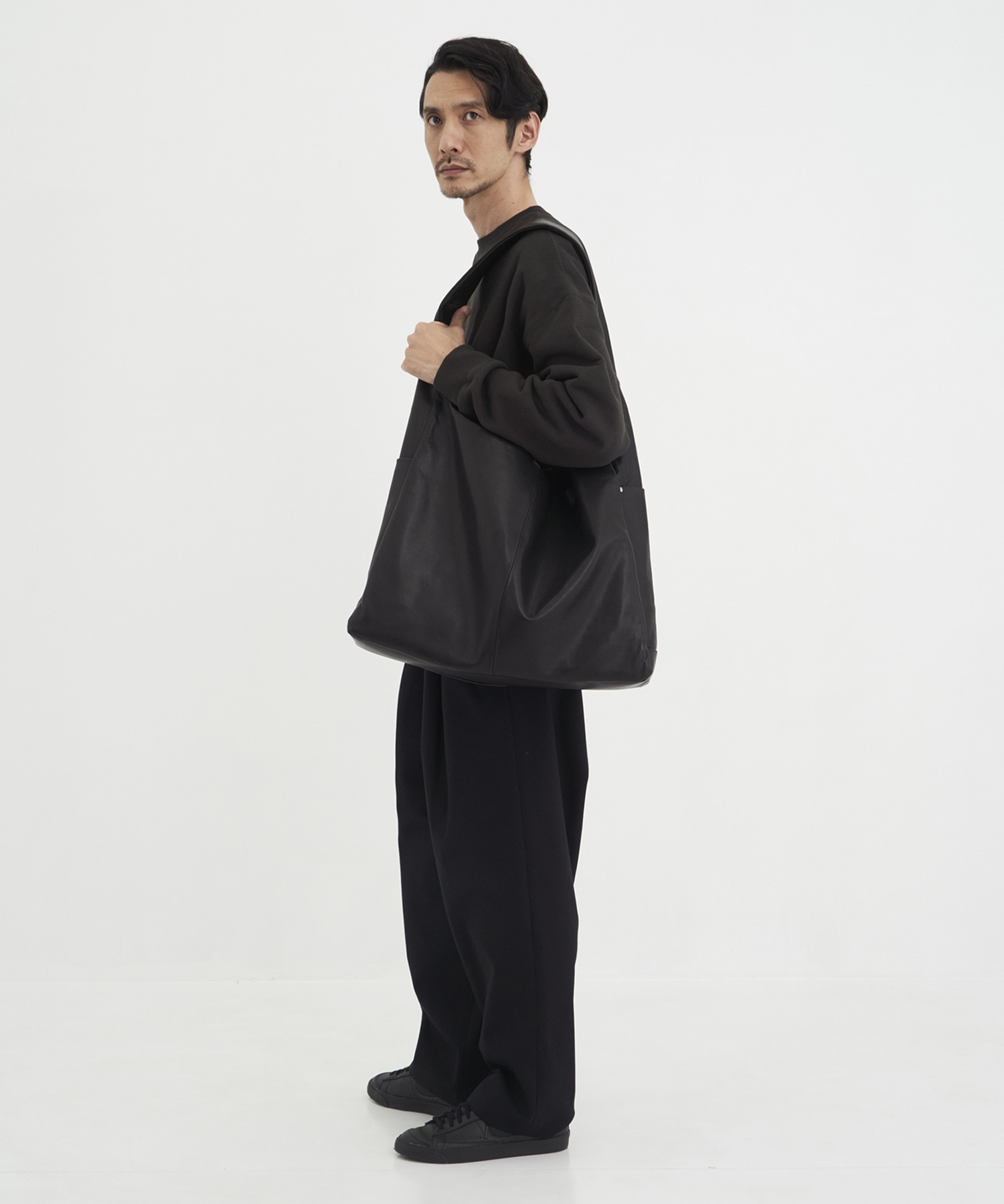 LEATHER SHOULDER BAG ssstein