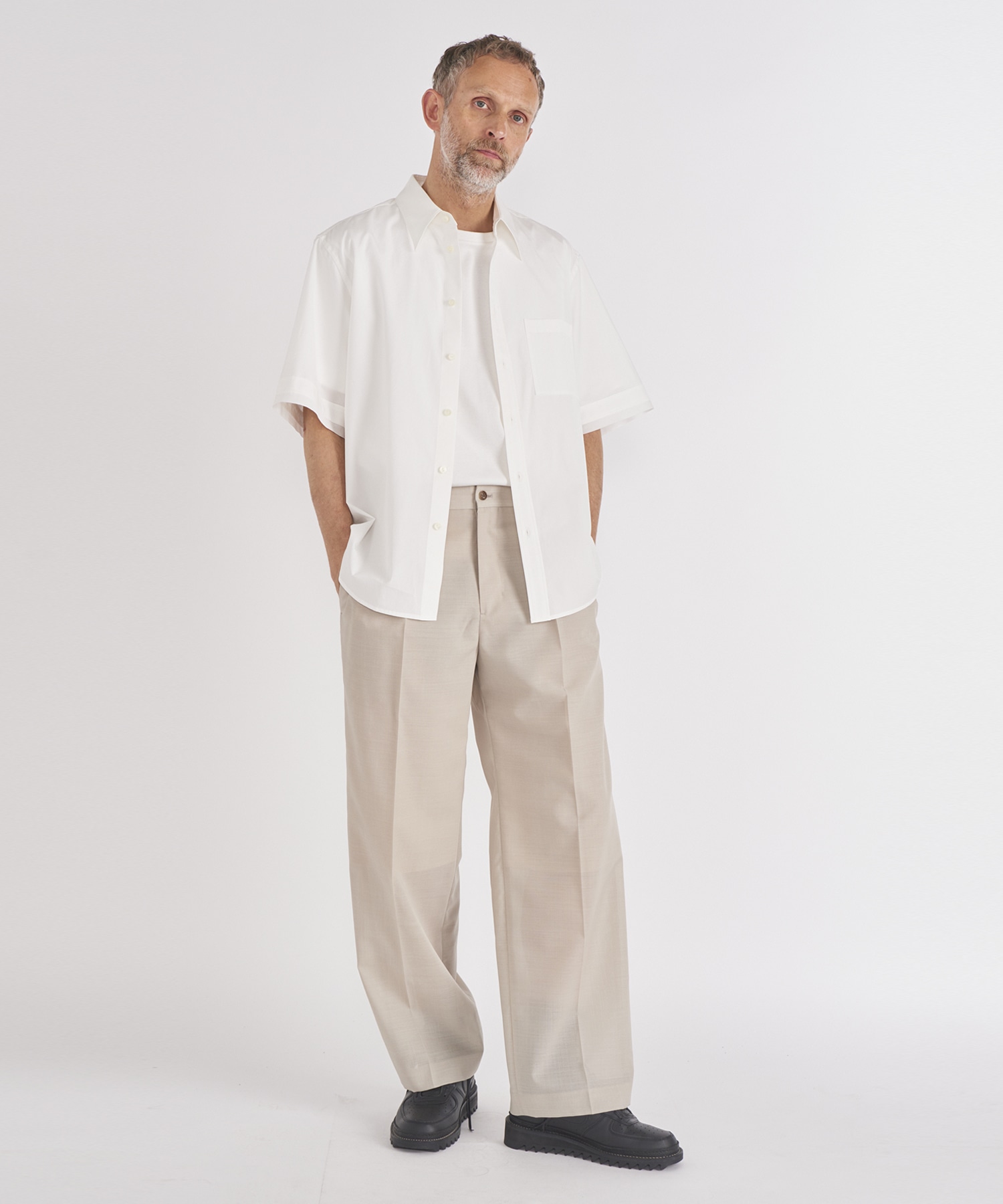 【イレニサ】REGULAR COLLAR SHORT-SLEEVED SHIRT IRENISA