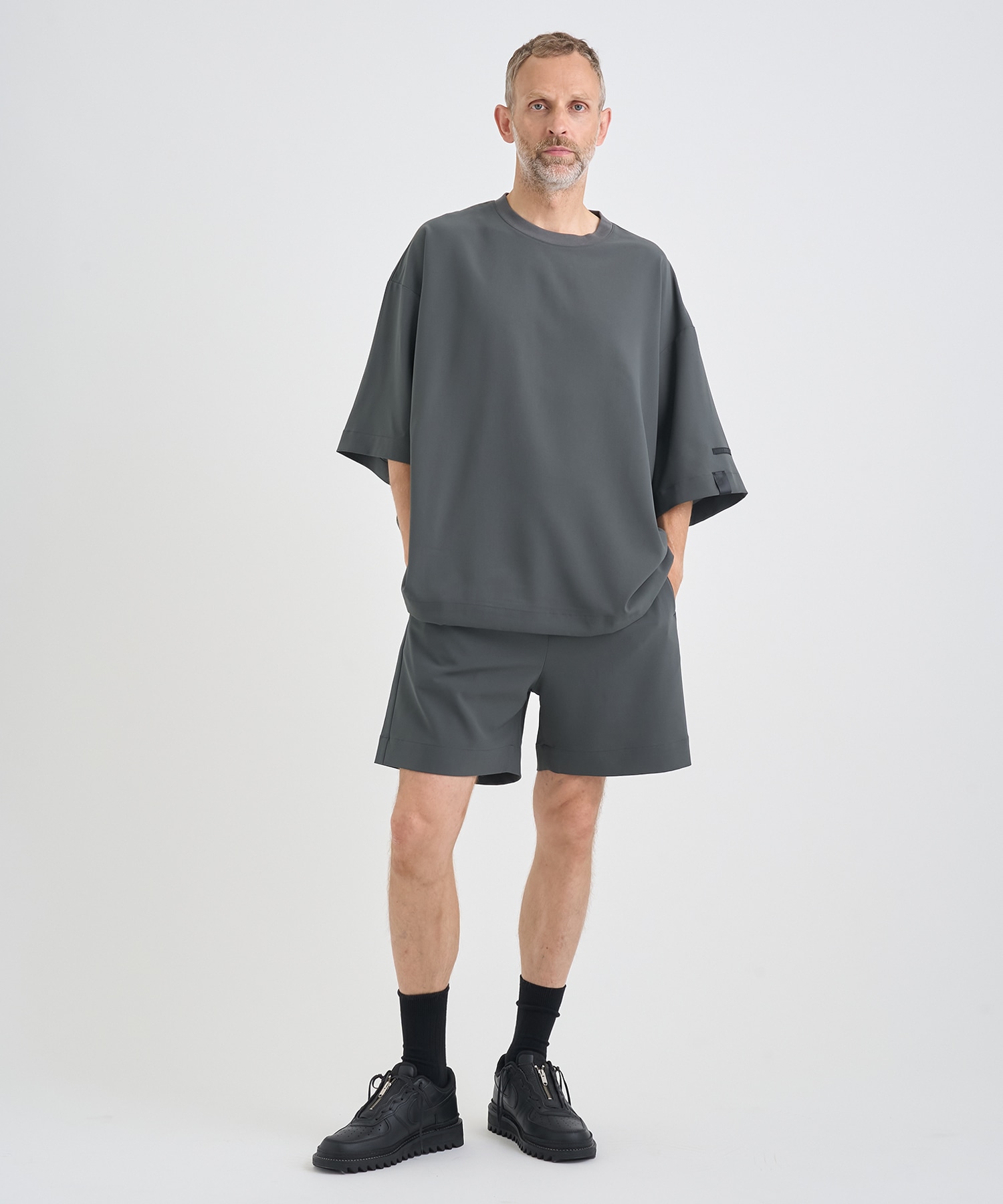 2251-CS55-003 S/S TEE N.HOOLYWOOD