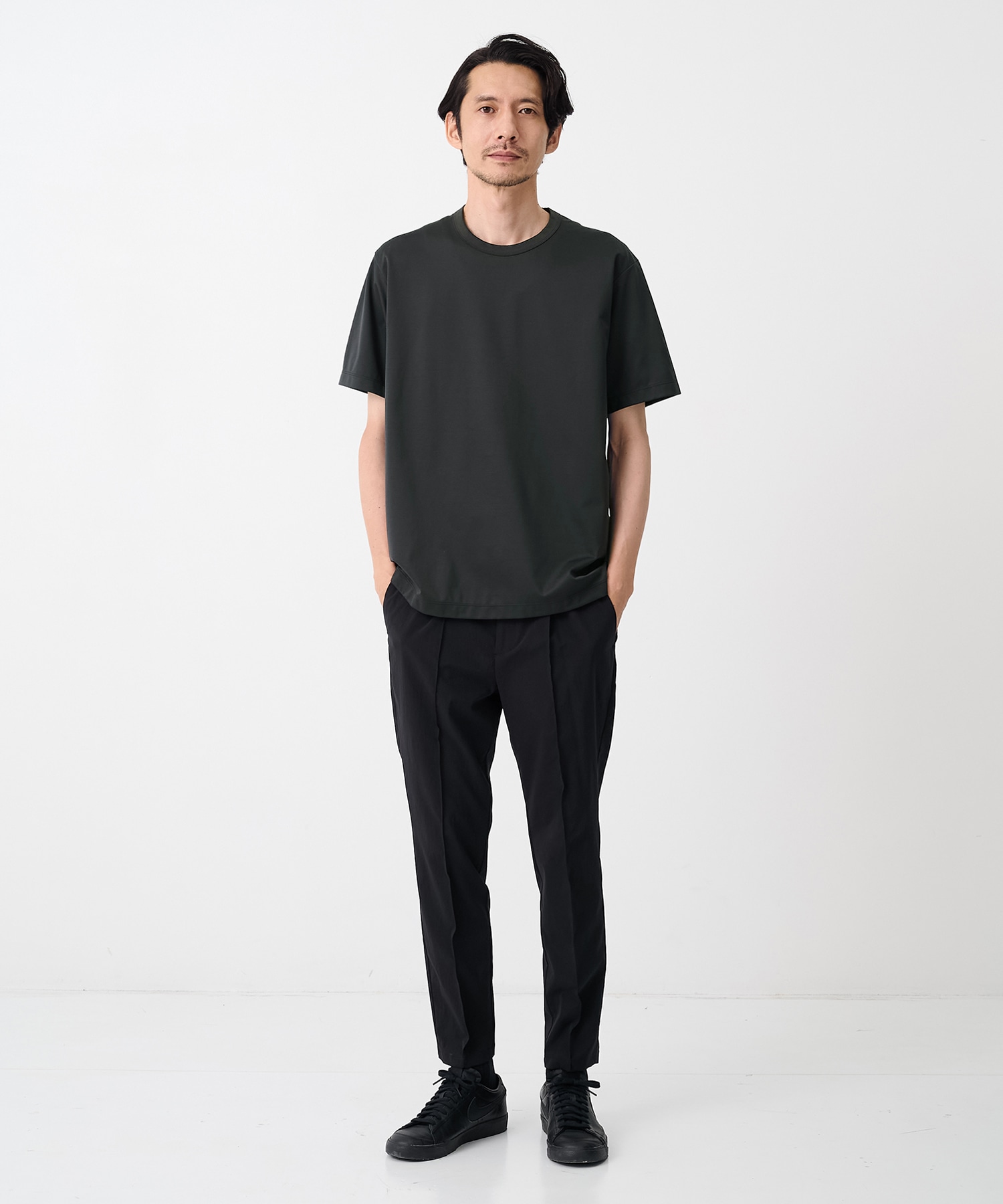 着た方が涼しい Pintucrease Tapered Pants THE TOKYO