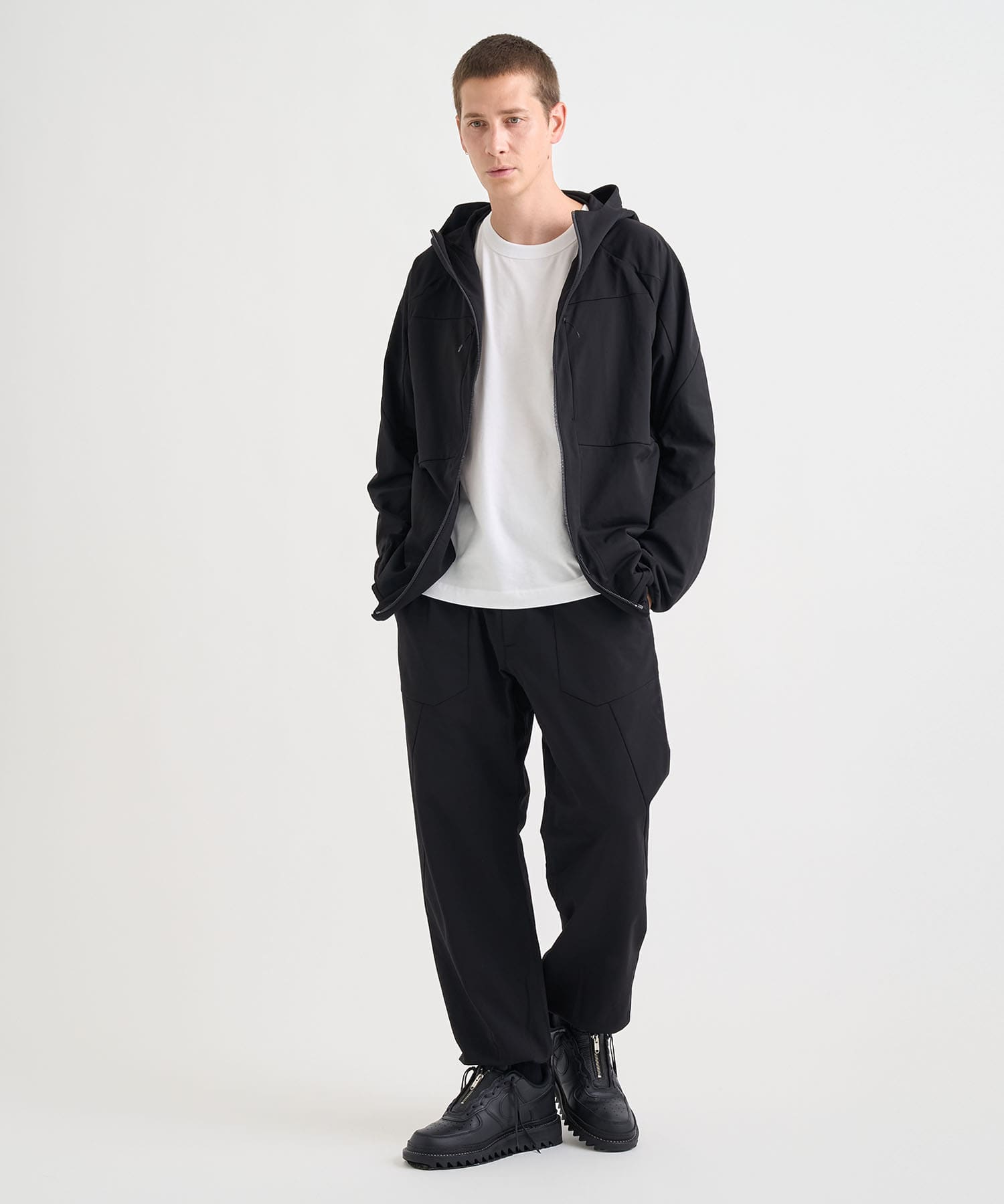 別注BLK SUPER LIGHT SWEAT ZIPUP HOODIE White Mountaineering