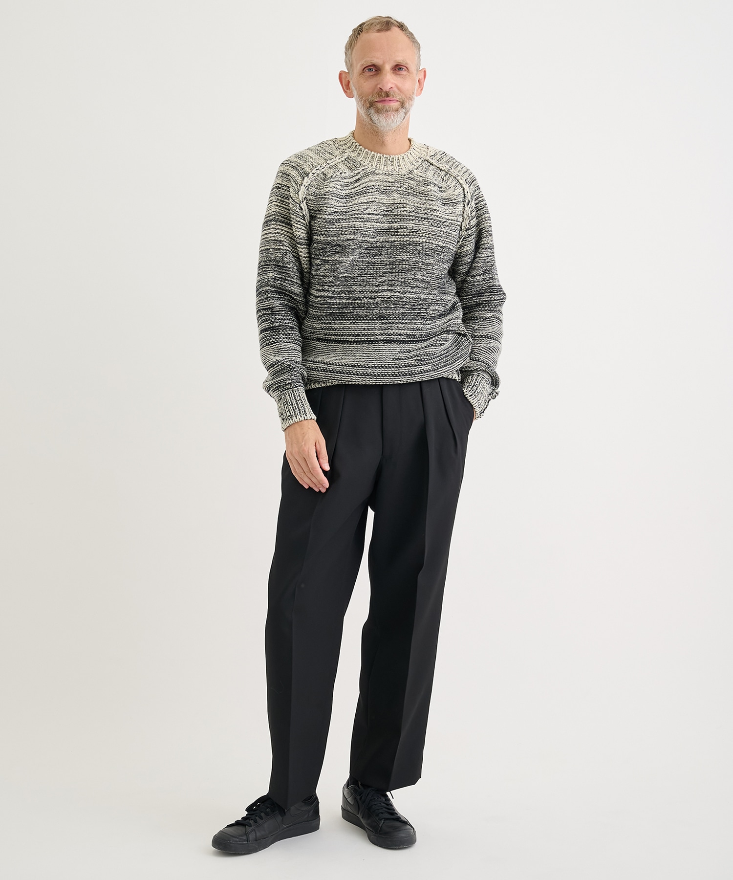 Gradation Crewneck Sweater YOKE