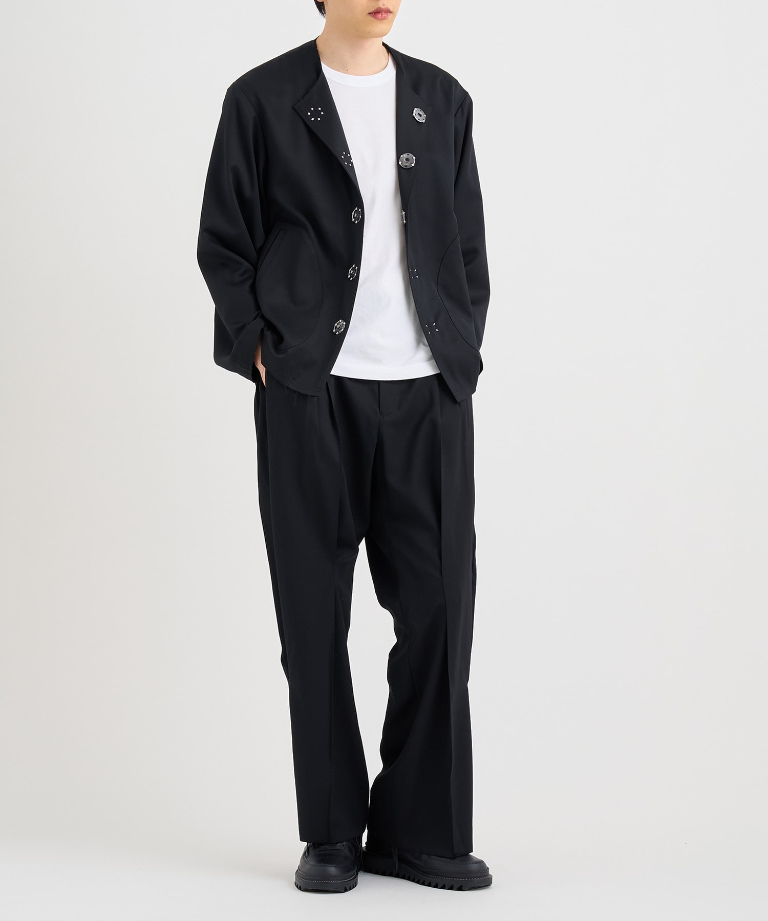 Tuck-detail pants KHOKI