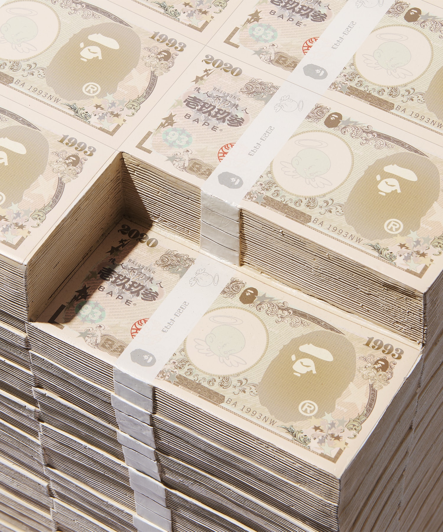 SM-HR1-0000-C39 BAPE STOOL SAINT MXXXXXX