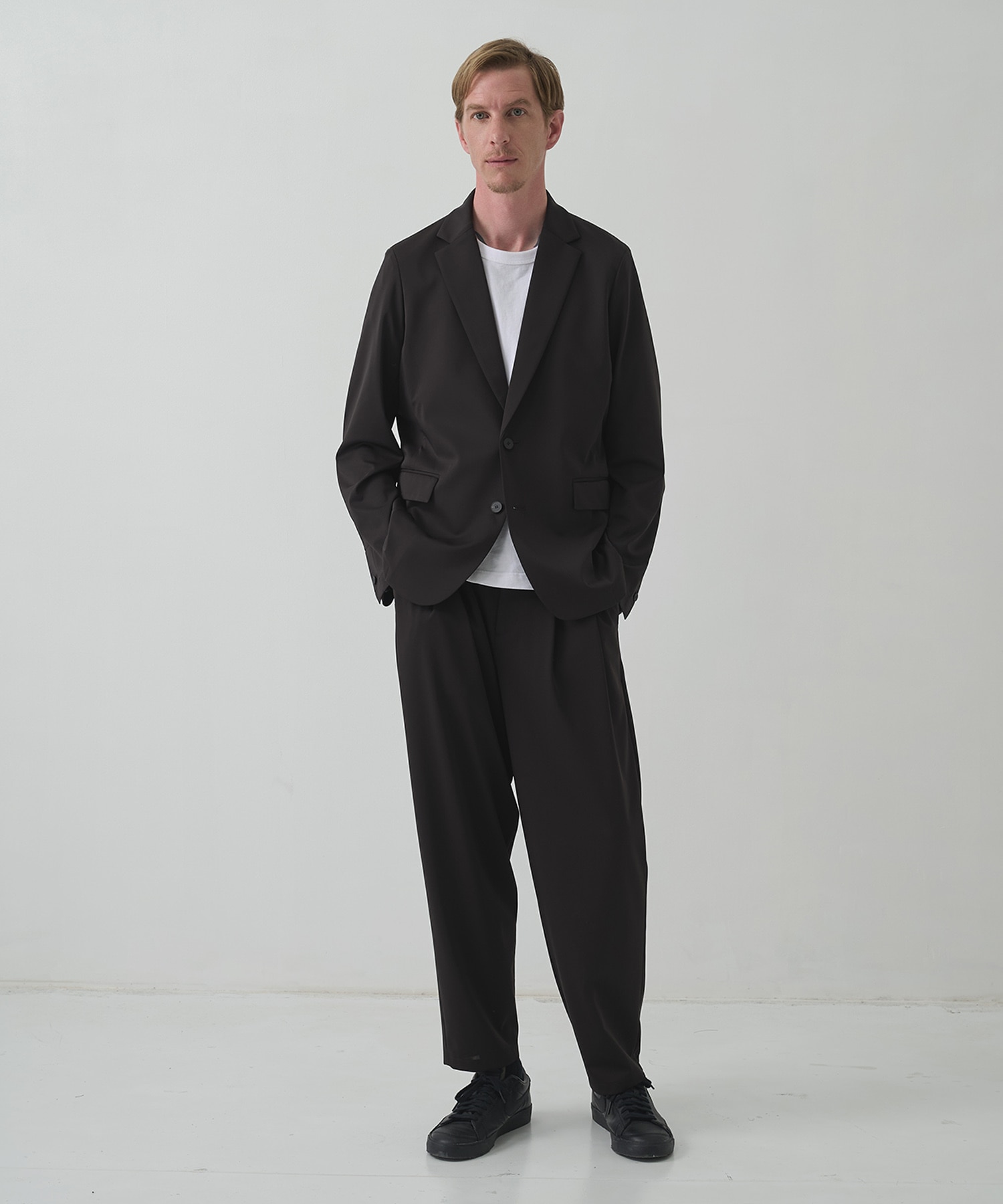 Light Matte Stretch Jersey Wide Tapered Pants THE TOKYO