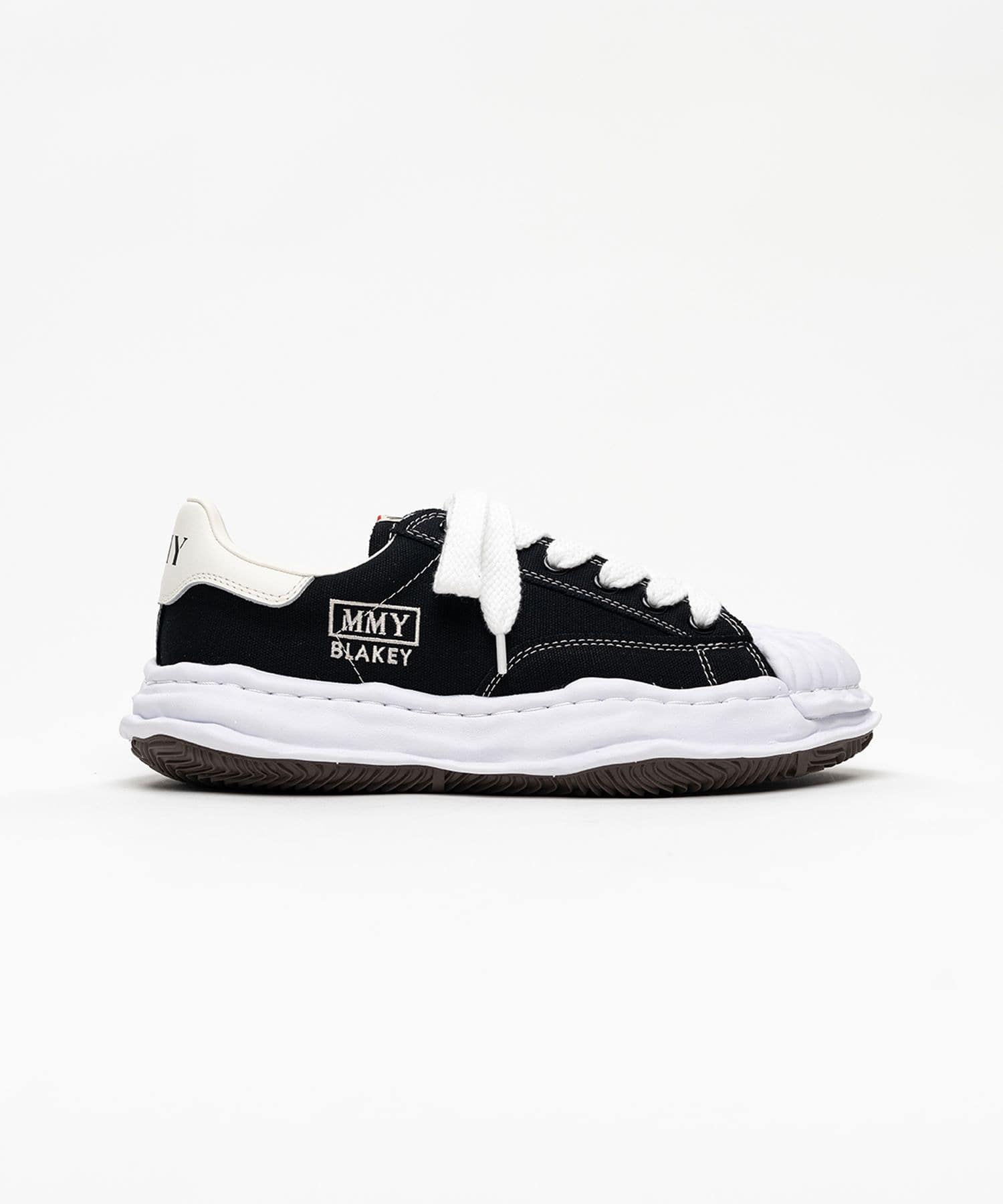 A08FW735 BLAKEY/ original sole canvas Low-Top sneaker Maison MIHARA YASUHIRO