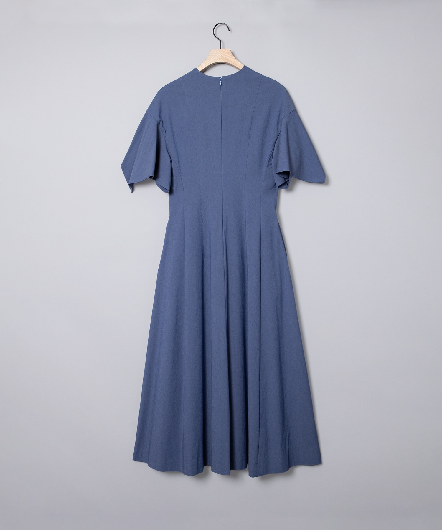 EX.Tamara drape sleeve dress BLU AKIRANAKA