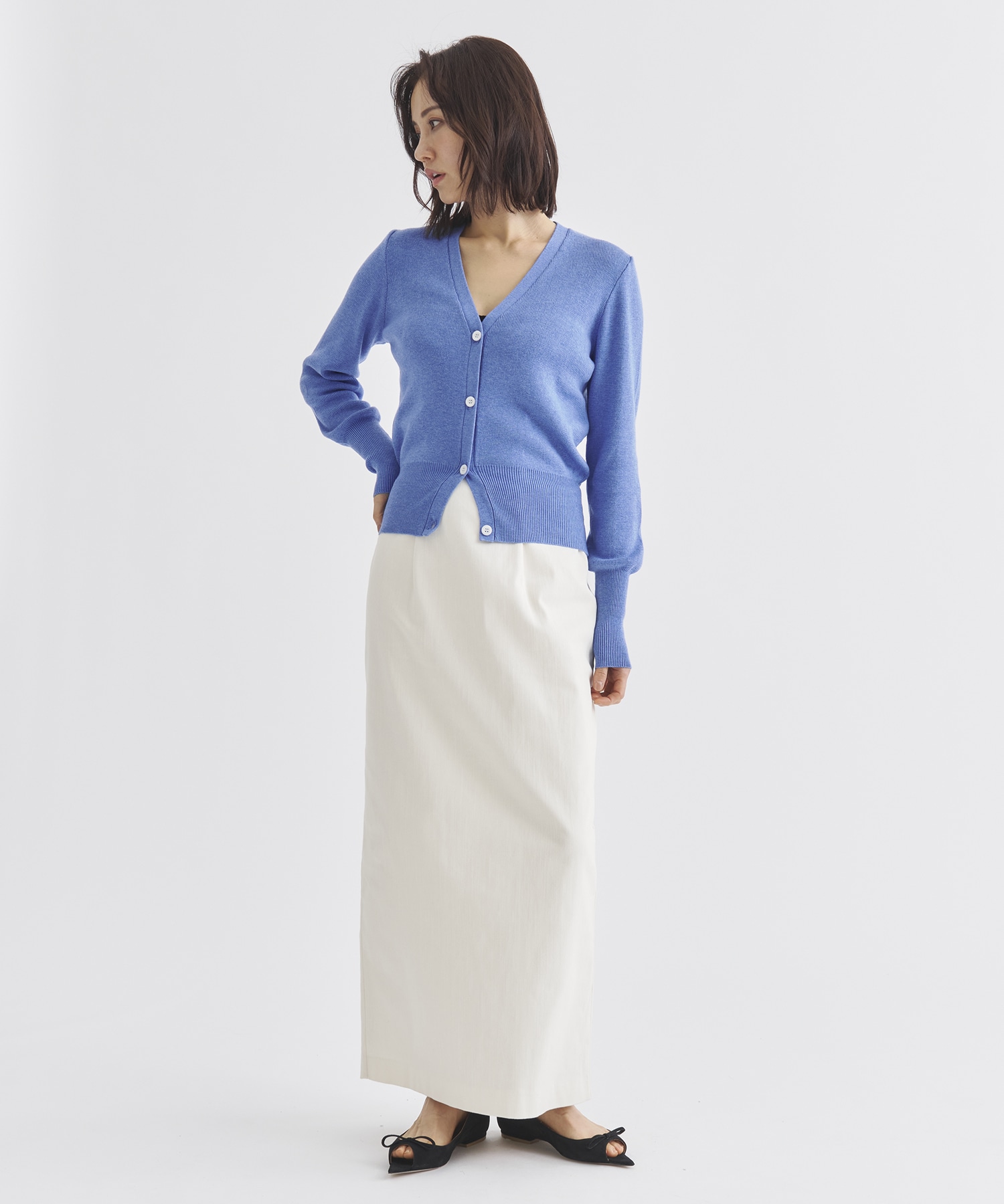 【WEB限定】Vneck knit compact cardigan Louren