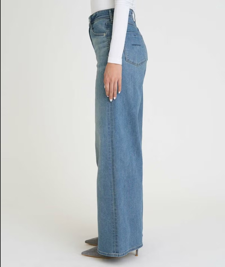 LYDIA(WideFlare) YANUK