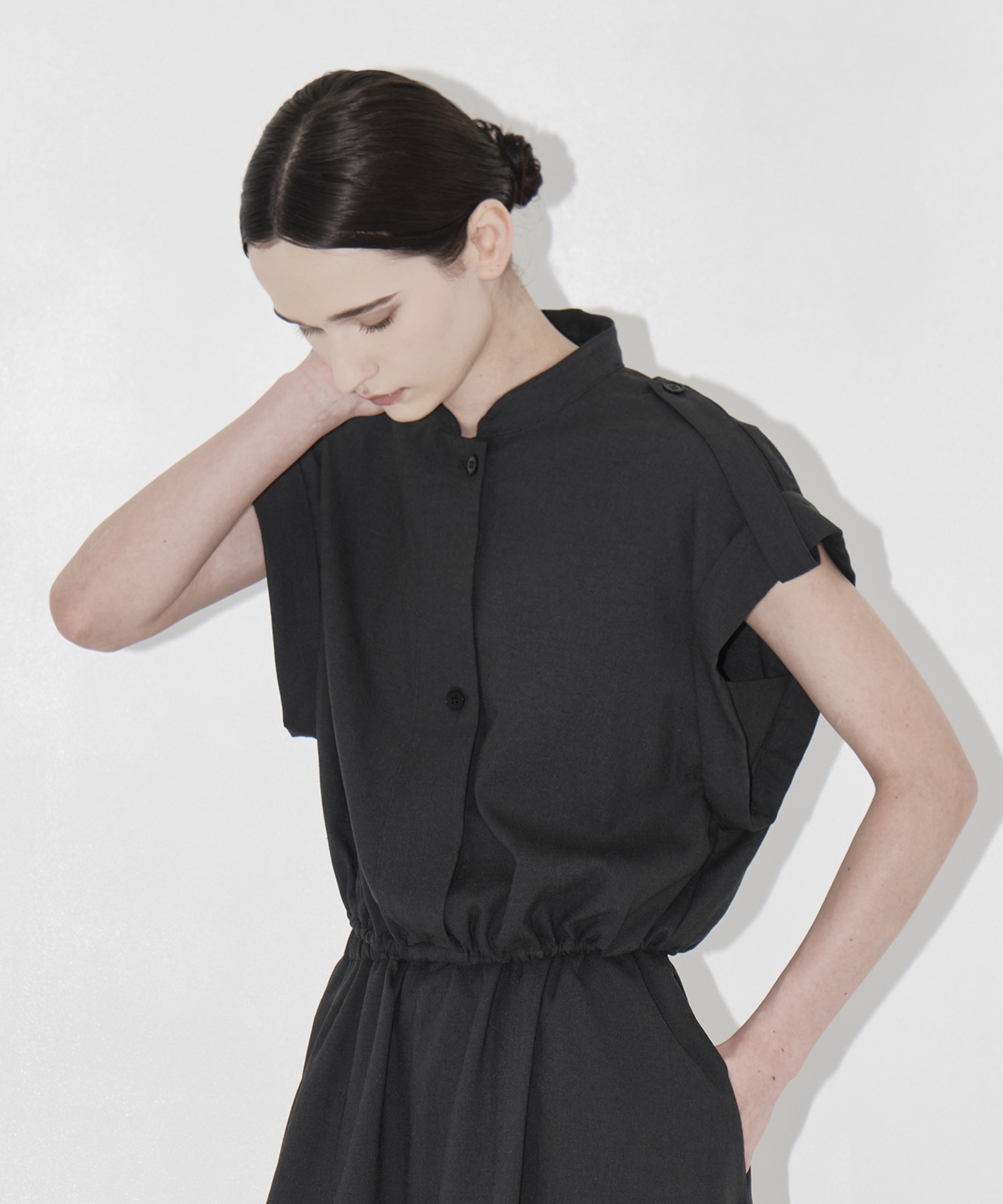 Stand Collar Weist Gather Blouse THE TOKYO