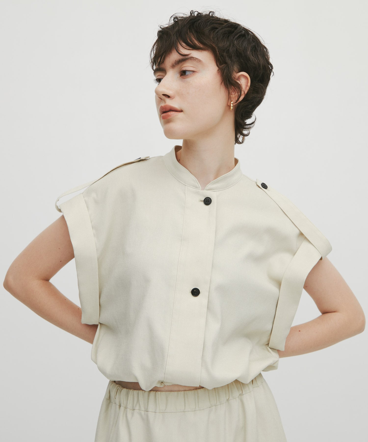 Stand Collar Weist Gather Blouse THE TOKYO