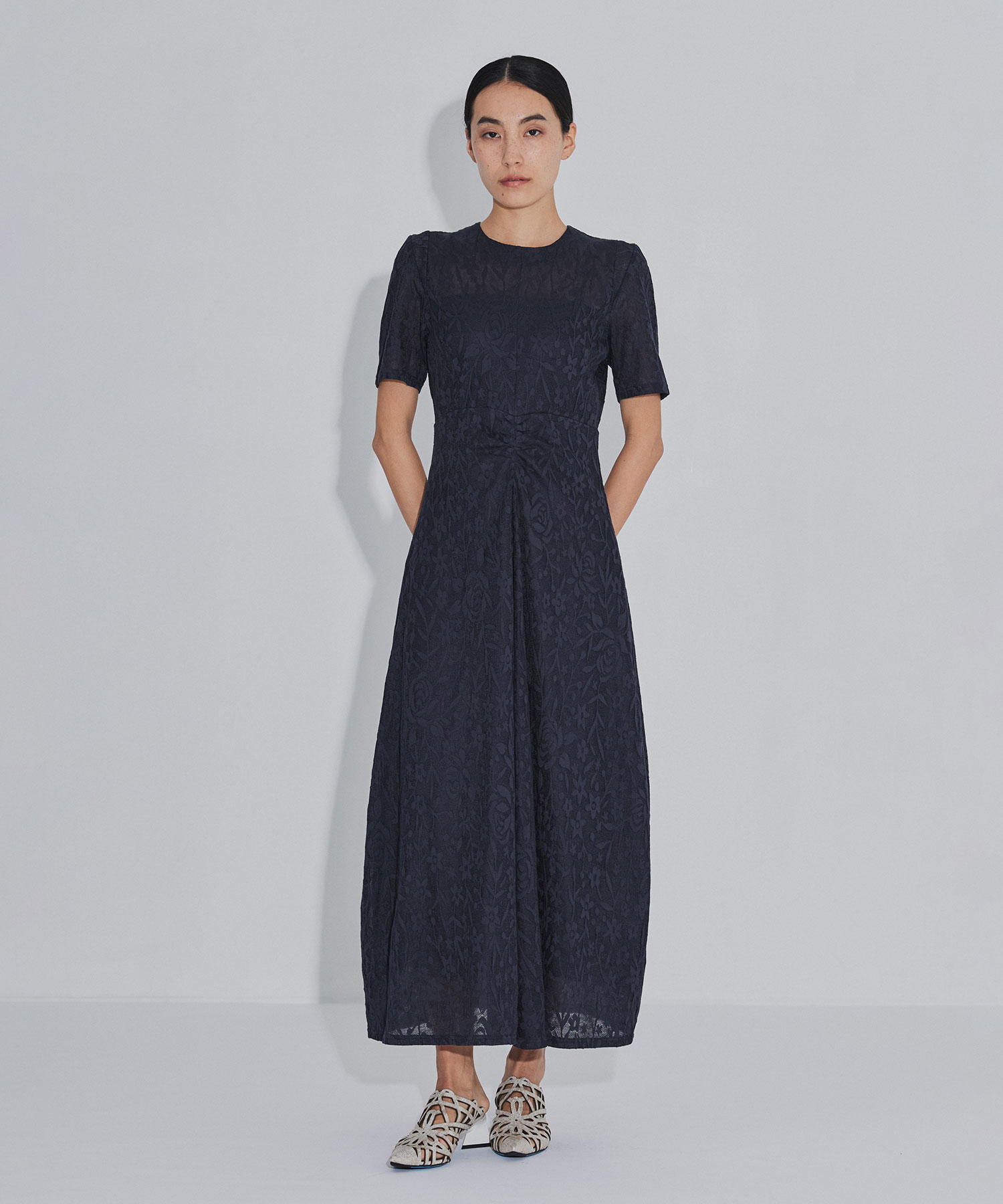 別注 FLOWER JACQUARD SHORT SLEEVE DRESS PHOTOCOPIEU