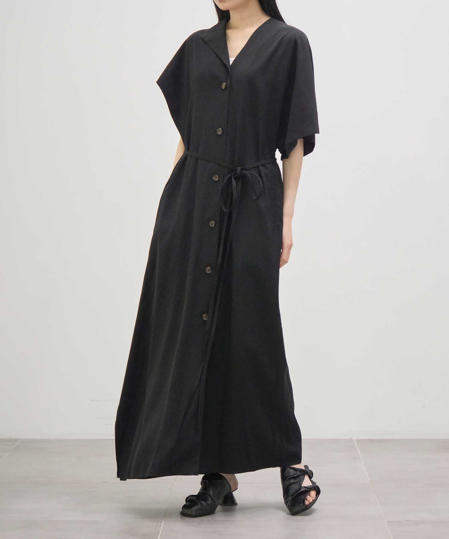 Ana asymmetry dress BK AKIRANAKA