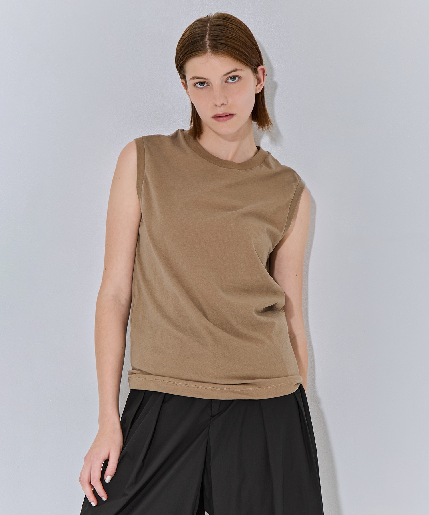 FRESCA NUBUCK REGULAR FIT TANKTOP ATON