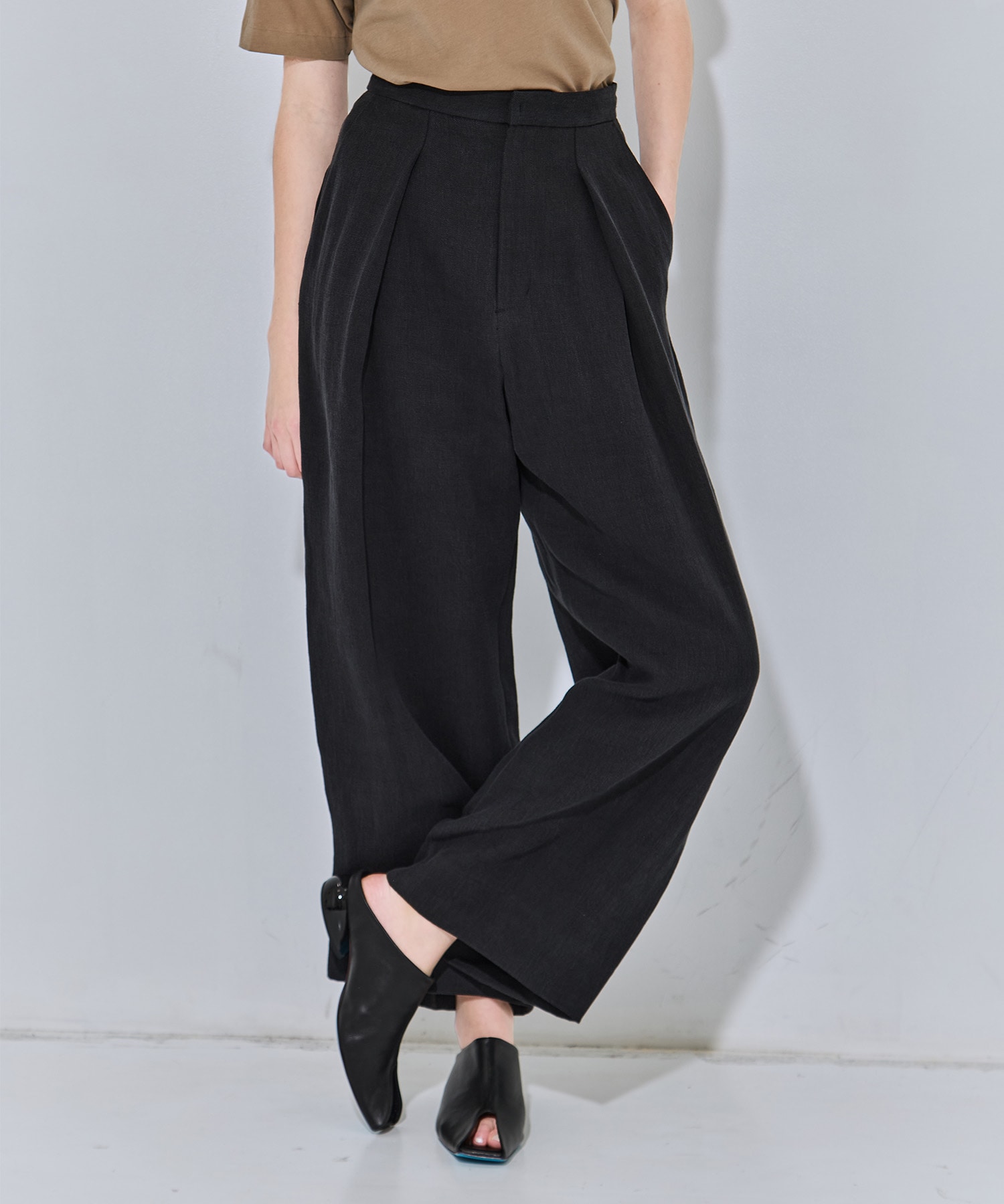 LINEN TWILL TUCKED EASY PANTS ATON