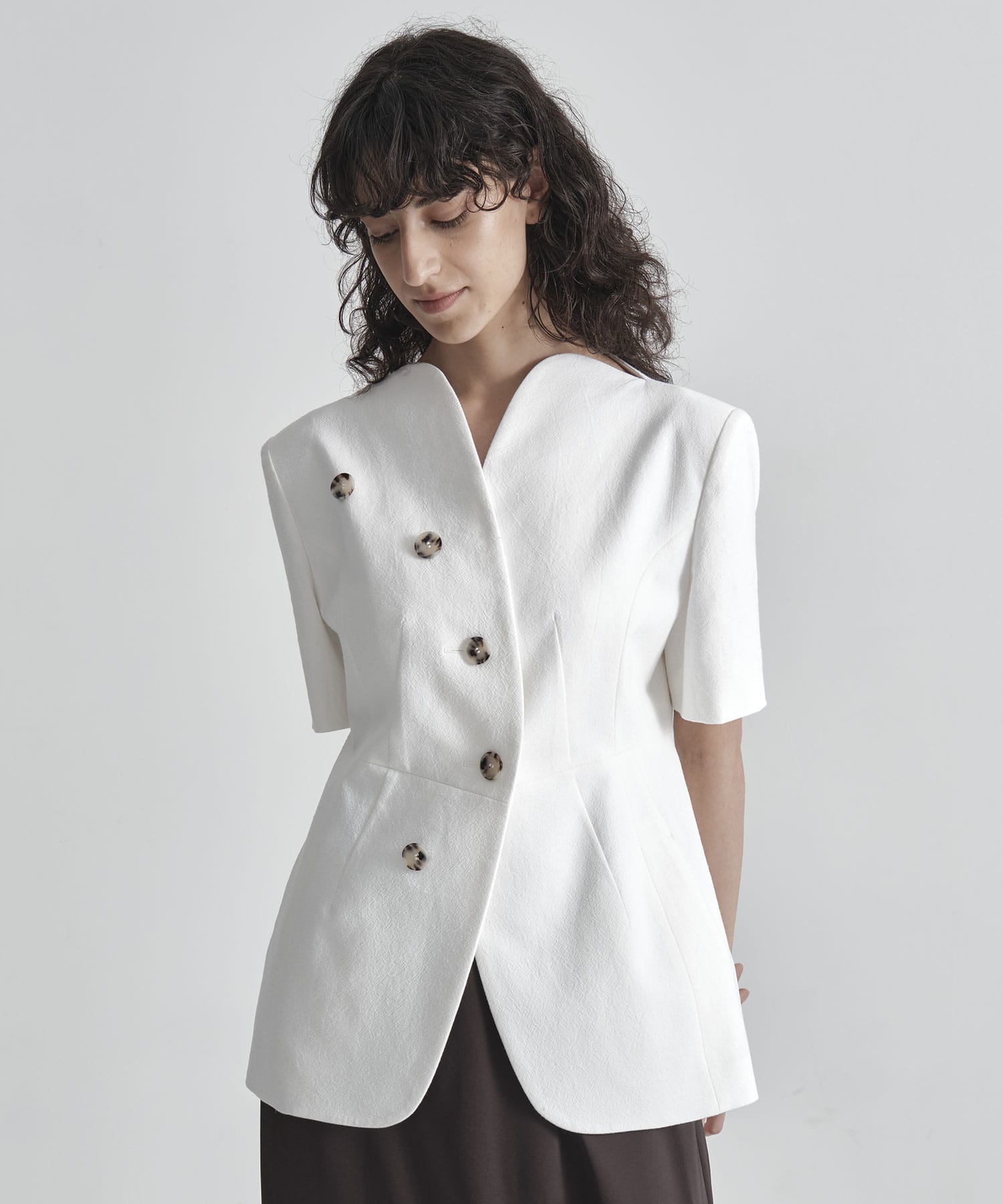 Sesilia half sleeve jacket AKIRANAKA