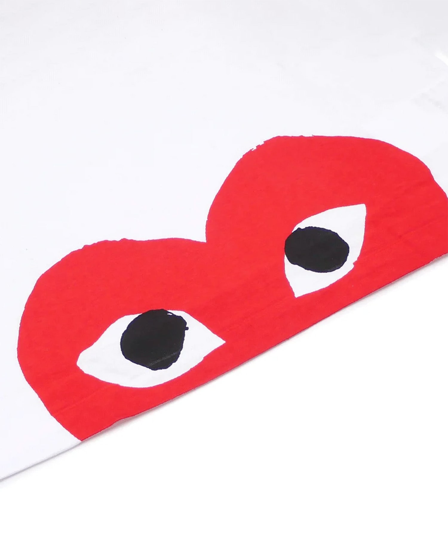 T-SHIRT RED EMBLEM RED HEART BUTTOM PLAY Comme des Garcons
