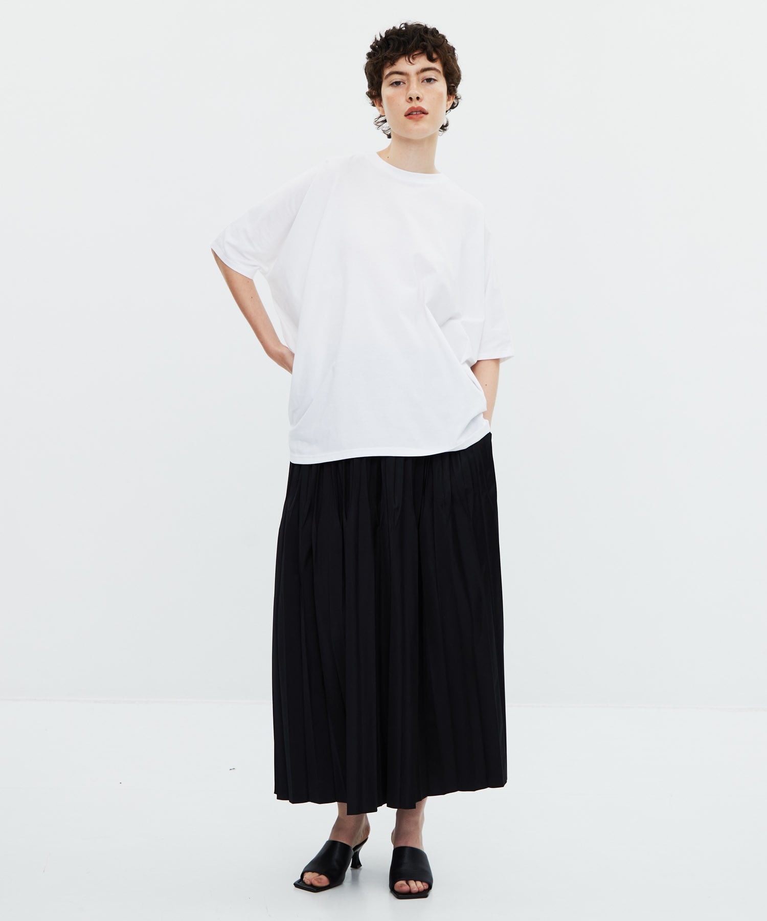HALF-SLEEVES HEXAGON T-SHIRT ENFOLD