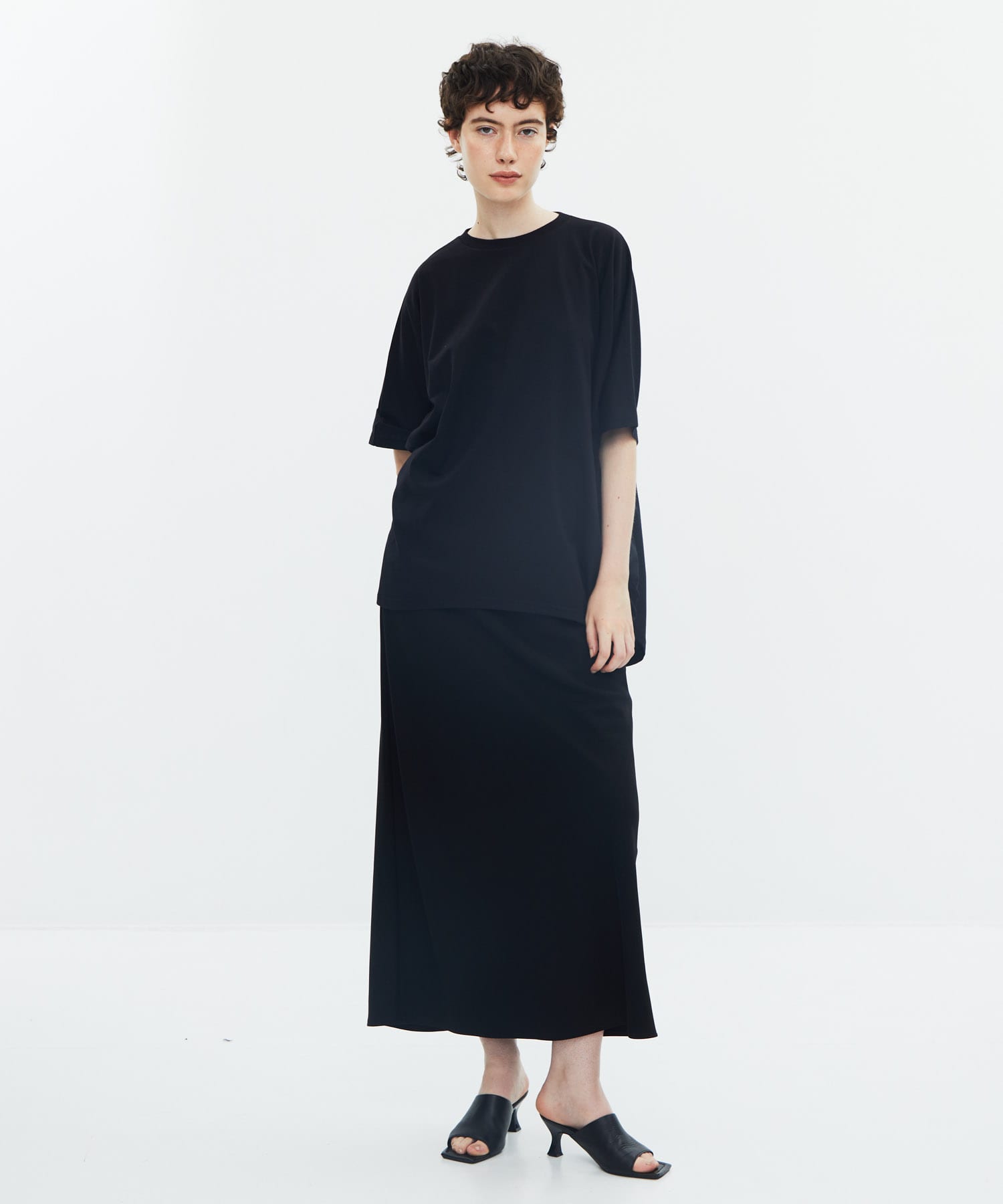 HALF-SLEEVES HEXAGON T-SHIRT ENFOLD