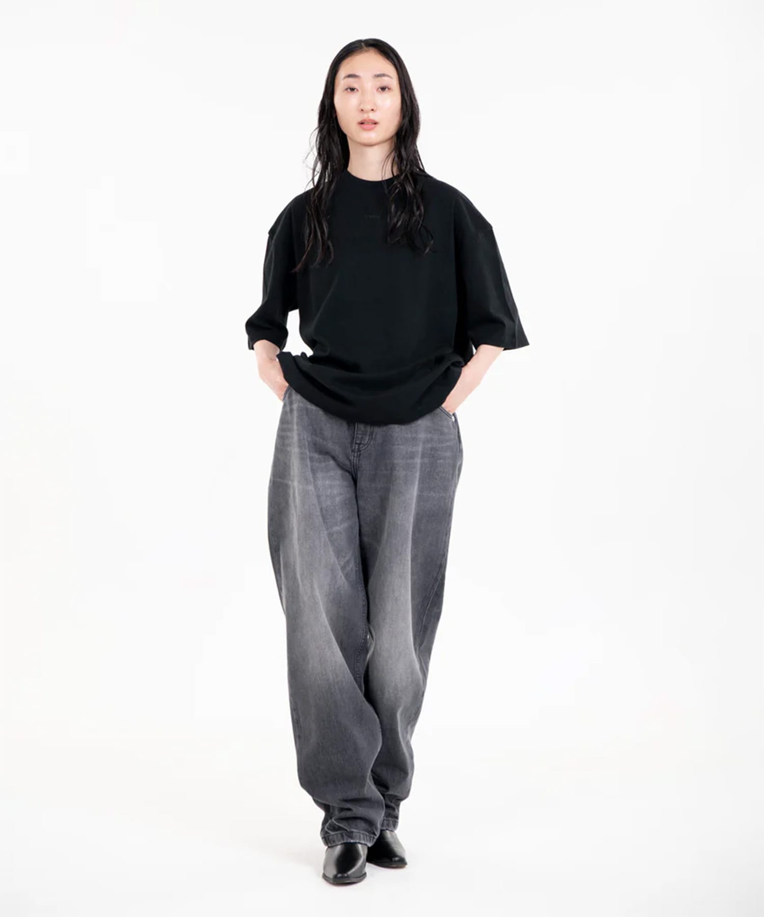 VINTAGE WIDE TAPERED STUDIO R330