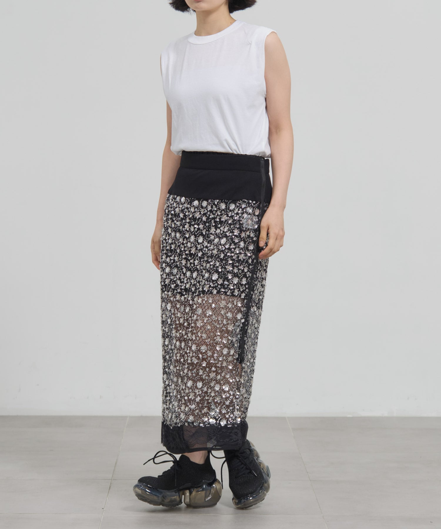 CB-25179　Lame Skirt Chika Kisada