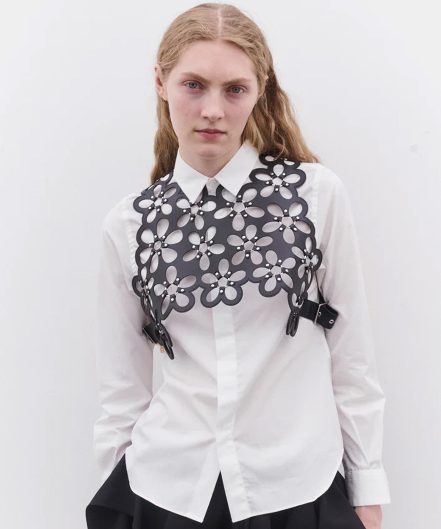 3P-V002-051 Flower Leather Bustier noir kei ninomiya