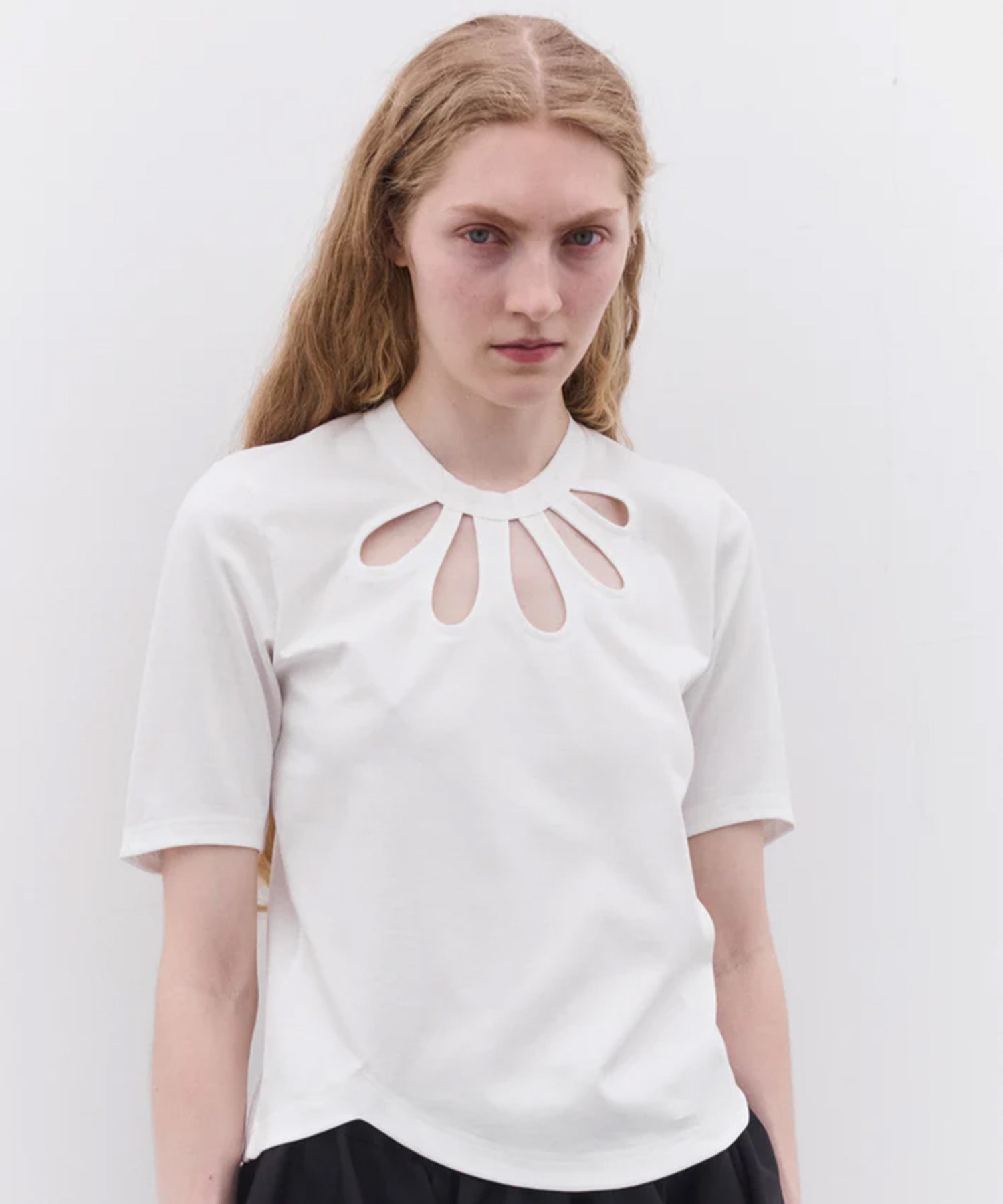 3P-T002-051 Flower Tee noir kei ninomiya