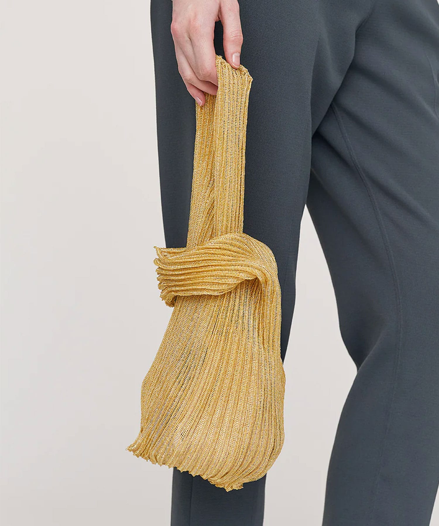 NOTCHED RIB METAL BAG CFCL